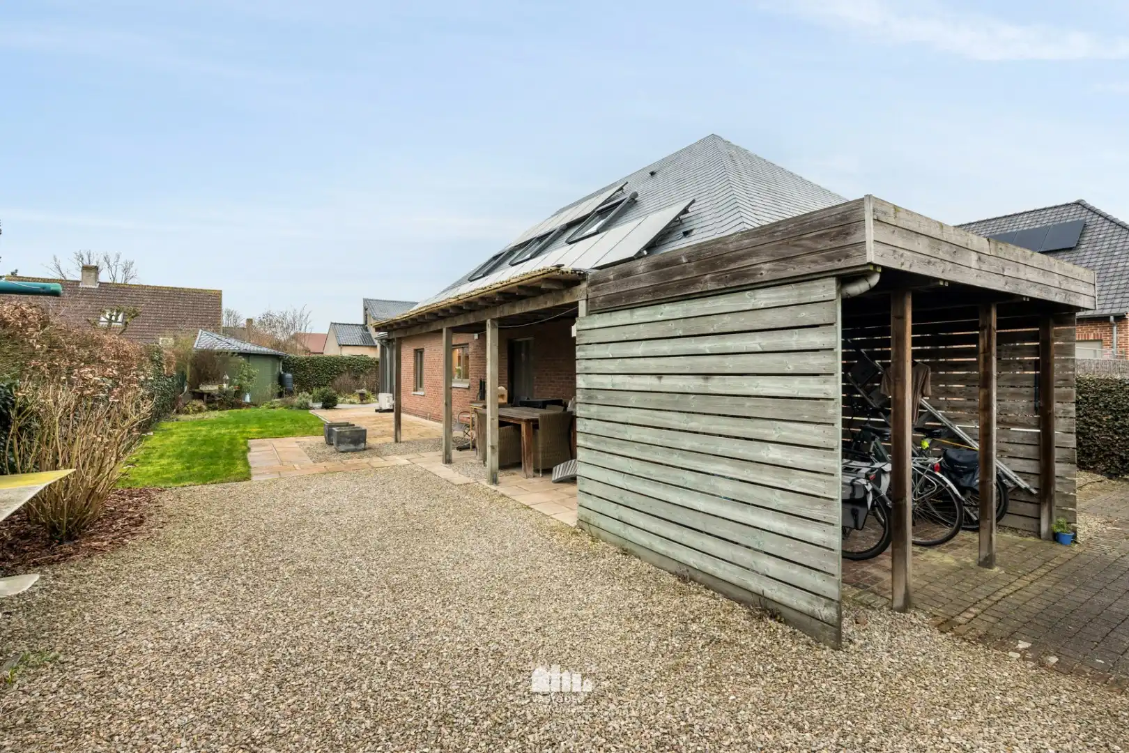 Instapklare villa met zonnige tuin op topligging in rustige wijk te Ieper foto 28