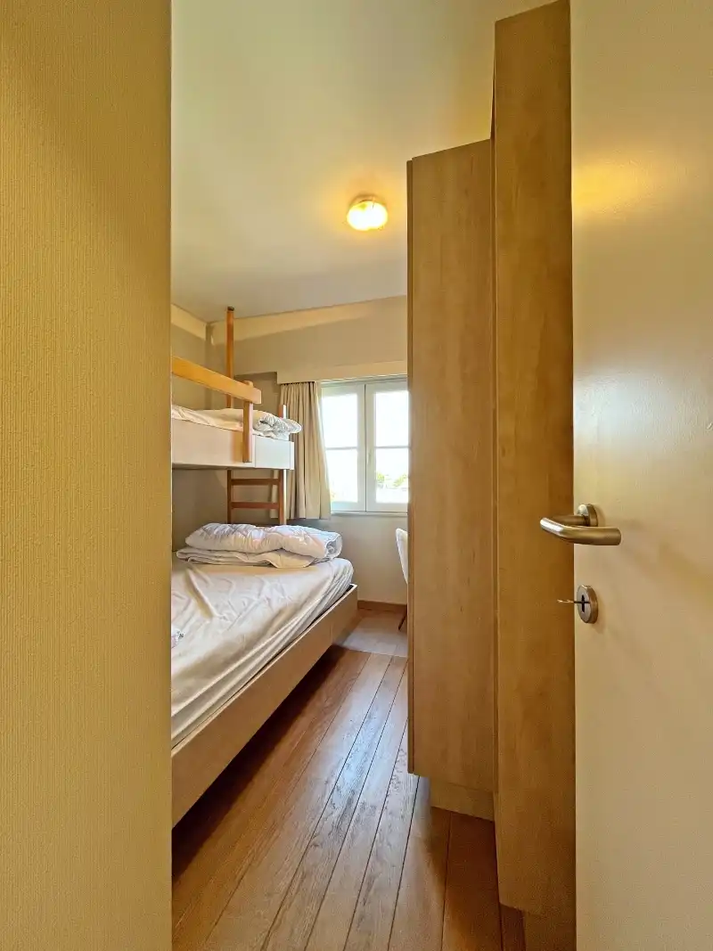 RUSTIG APPARTEMENT MET GROOT ZONNIG TERRAS foto 21