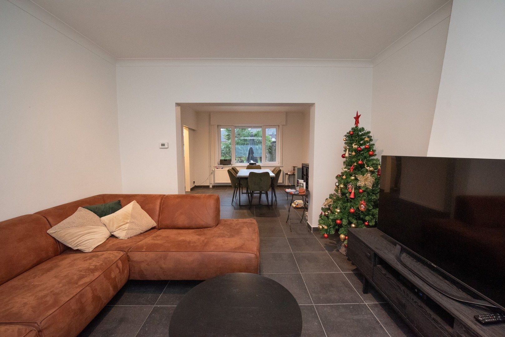 Volledig instapklare woning met 3 slaapkamers en ruime tuin in Zulte foto 5