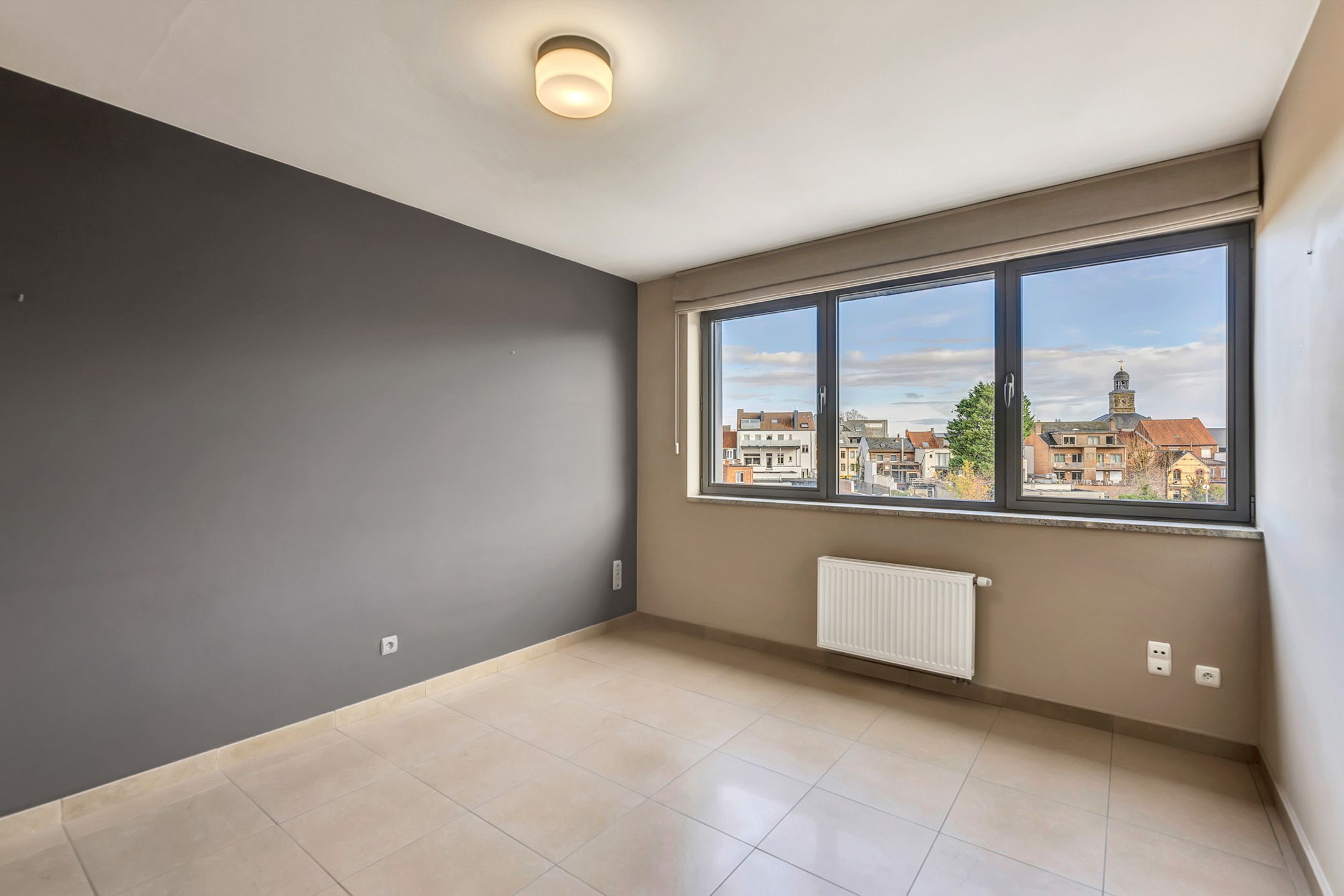 Instapklaar appartement met terras en garage op centrale ligging foto 12