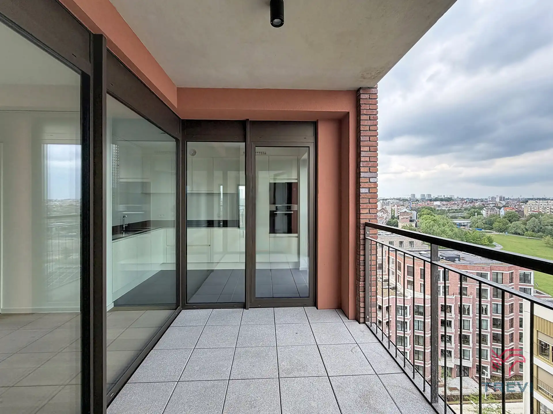 Prachtig appartement met 2 slpks, terras en topuitzicht foto 12