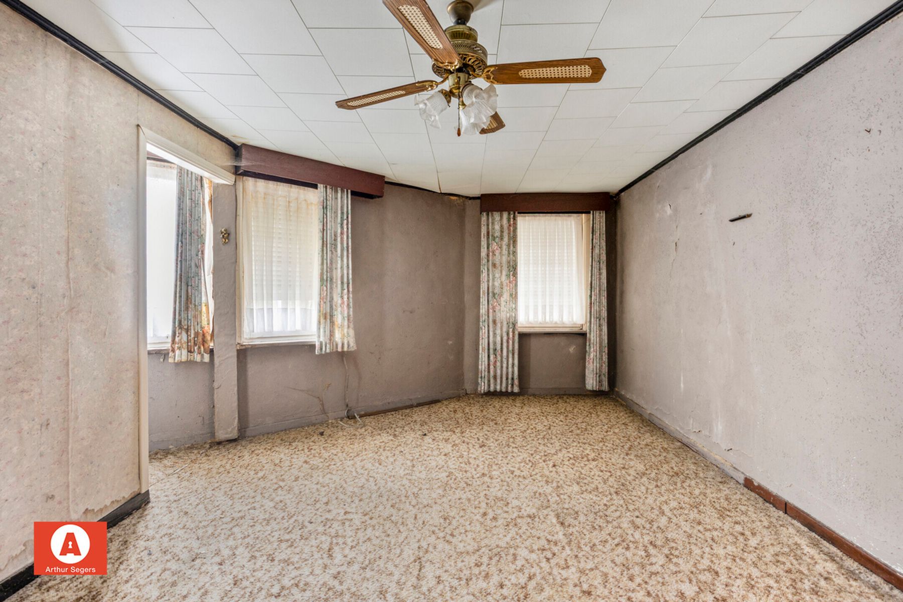 Rustig gelegen renovatieproject nabij het centrum van Opstal foto 15