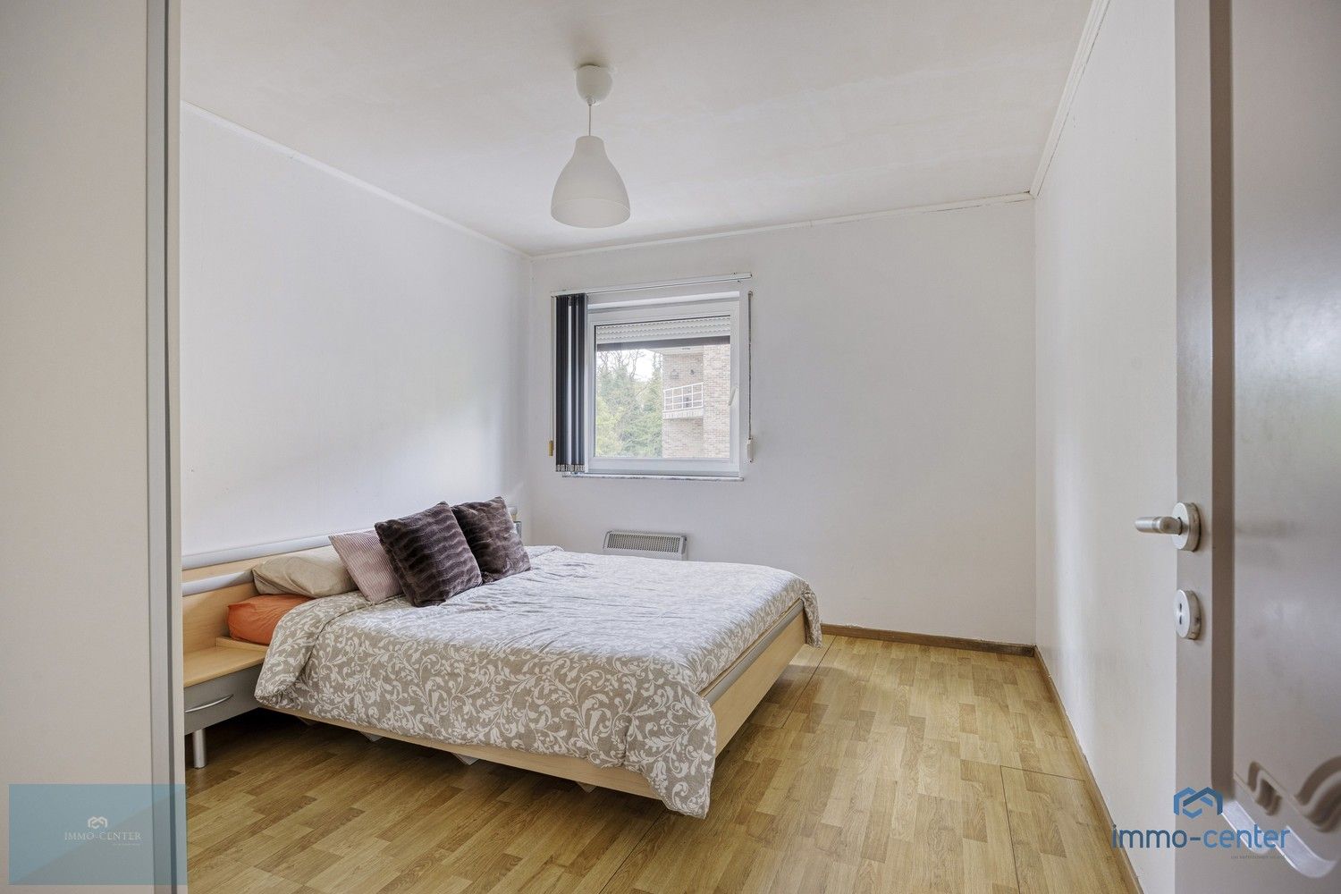 Lichtrijk en Instapklaar Appartement (150 m²) met 3 Slaapkamers en 2 Ondergrondse Parkeerplaatsen in Genk foto 16