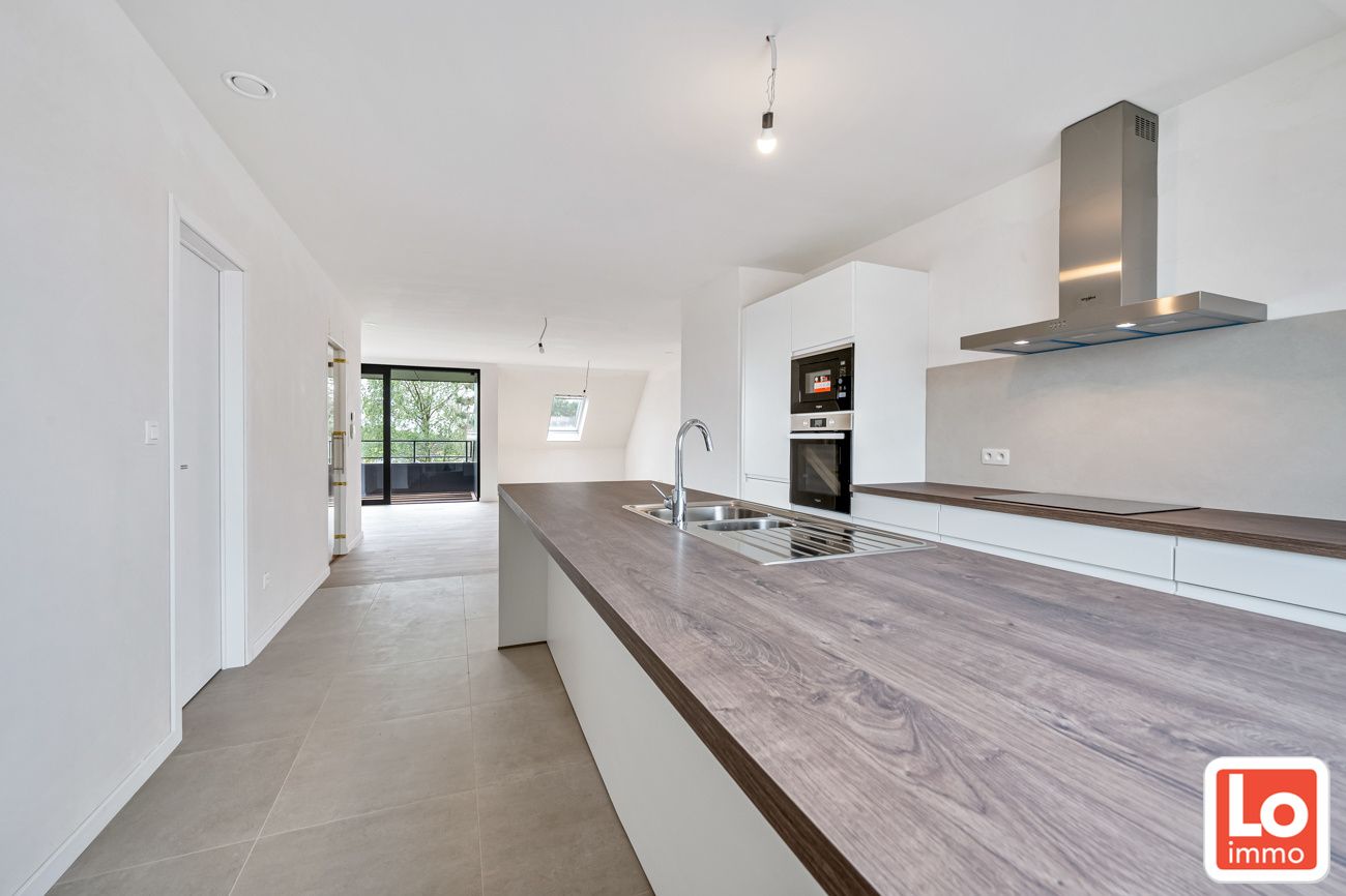 Prachtig ruim appartement (+/-133m²) met 3 slpks en ruim zuid-gericht terras foto 3