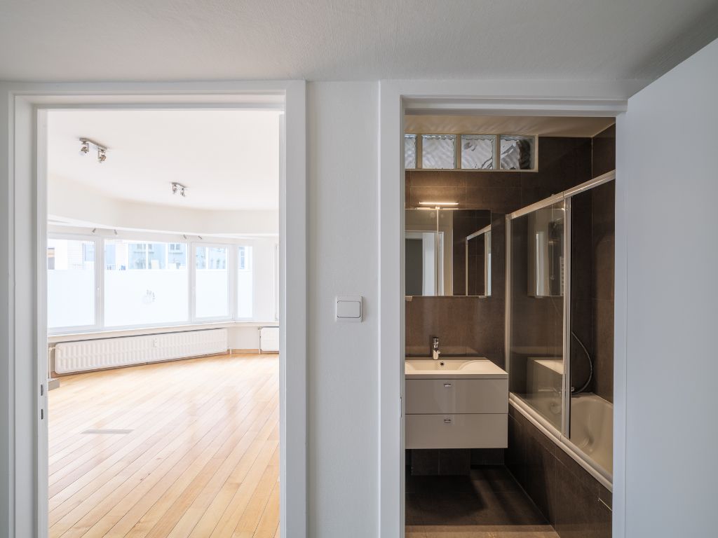 Centrum Gent - Lichtrijk 2-slaapkamerappartement foto 6