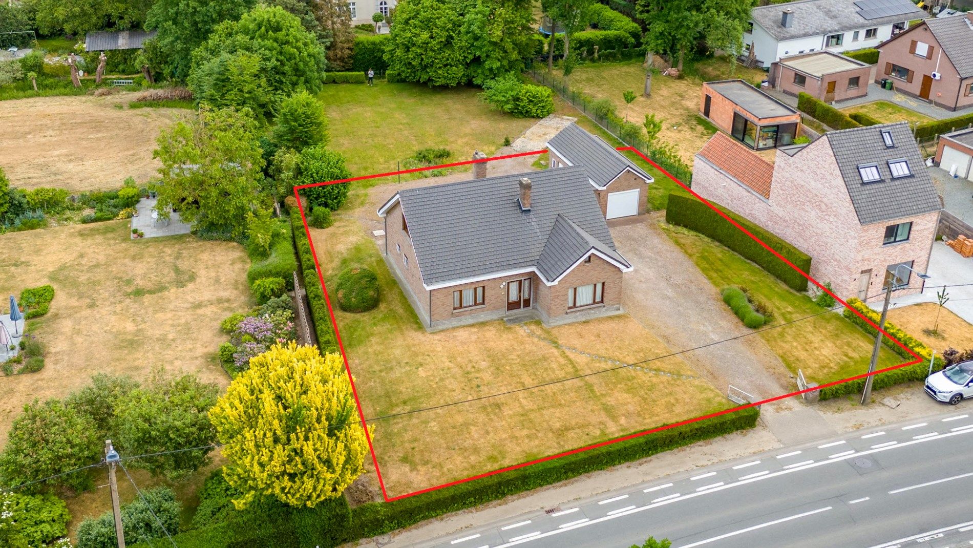 Ruime te renoveren open bebouwing te Heusden foto 19