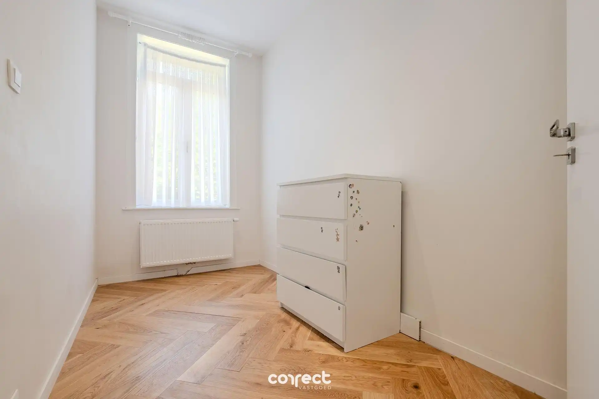Volledig gerenoveerde en energiezuinige woning in Brugge. foto 10