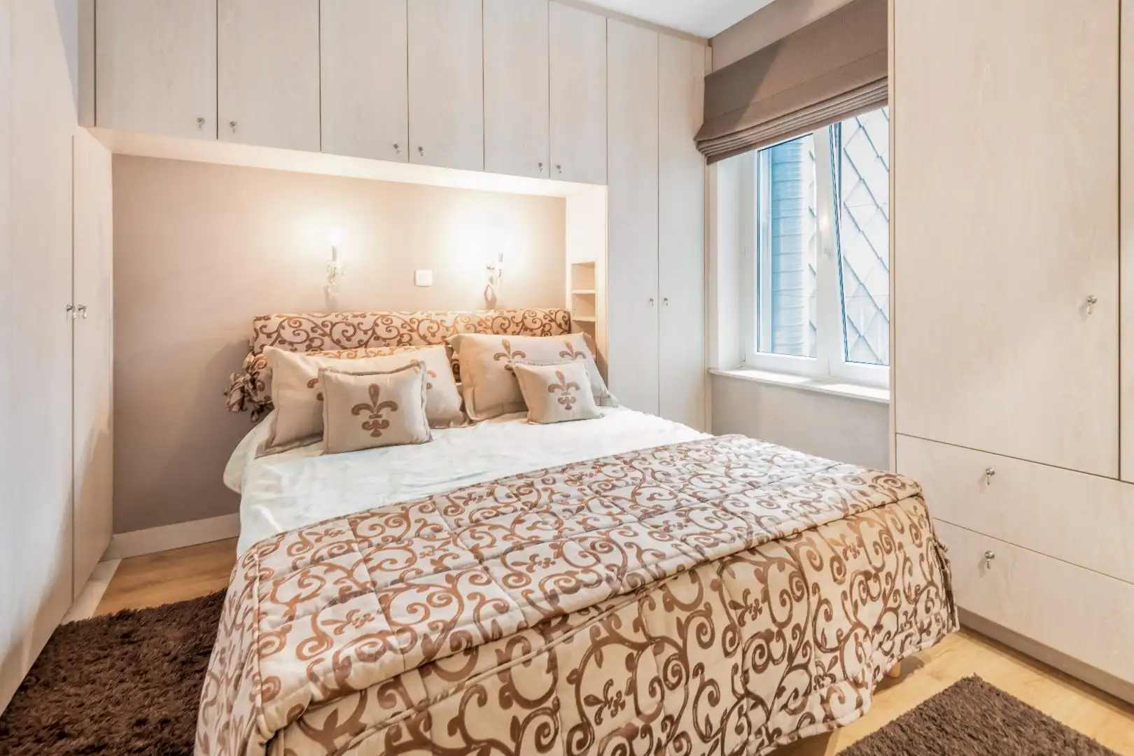 Aangenaam appartement met open zicht gelegen aan de zuidkant van het Burgemeester Frans Desmidtplein.  foto 7