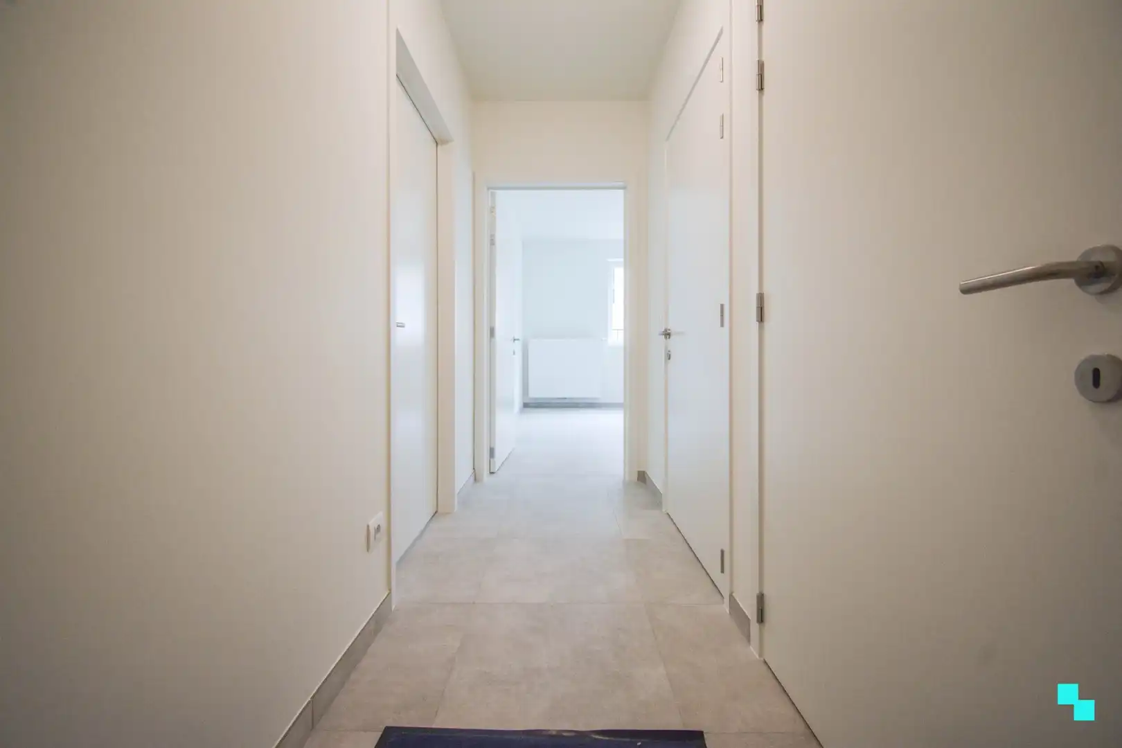 Gelijkvloers nieuwbouw appartement in dorpskern Gits foto 10