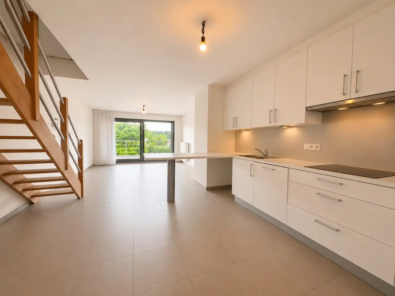 Duplex appartement met 2 slaapkamers en zonnig balkon in het hart van Wiemesmeer (Zutendaal) foto 2