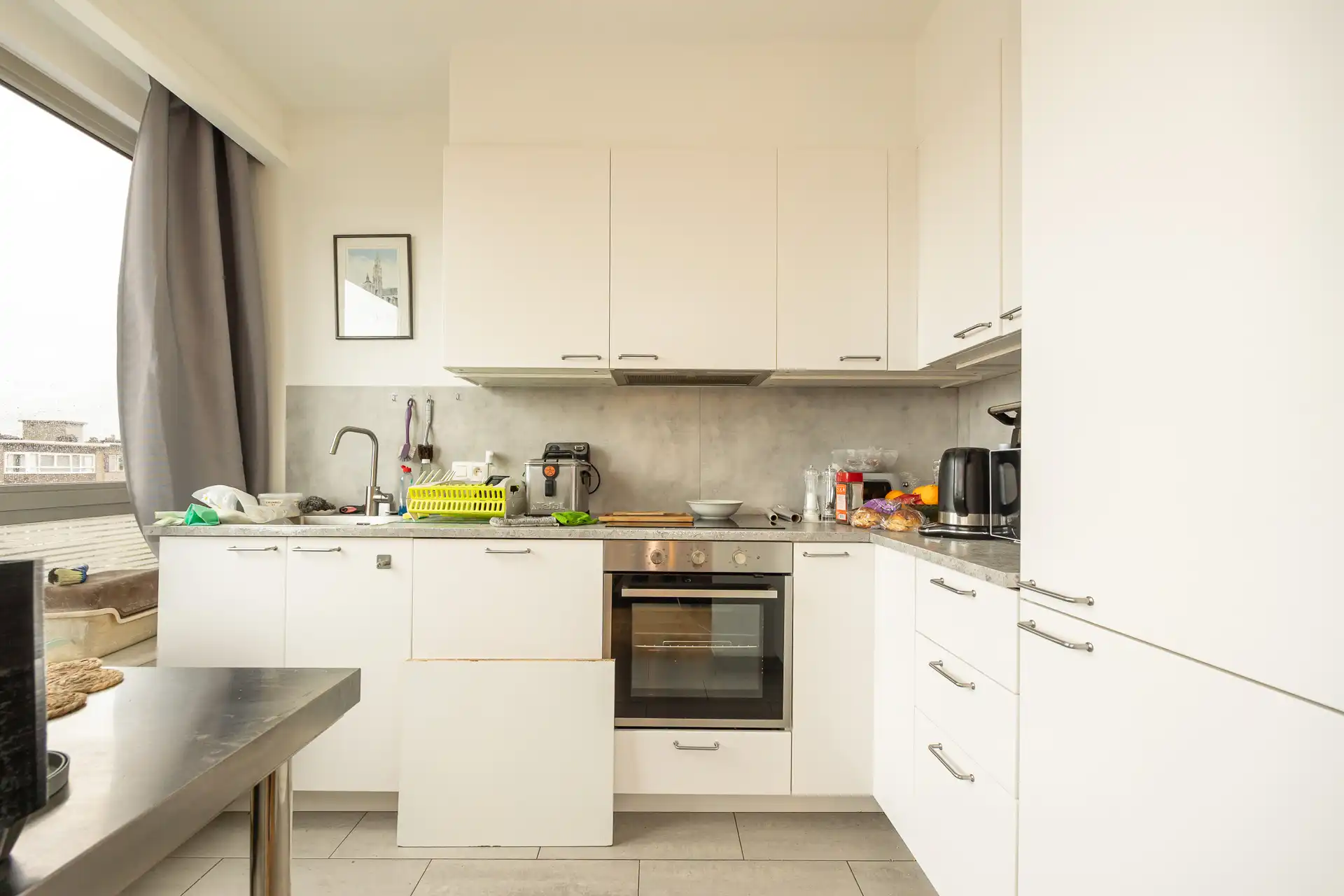 Lichtrijk 2-slaapkamerappartement met terras op de 3e v. foto 4