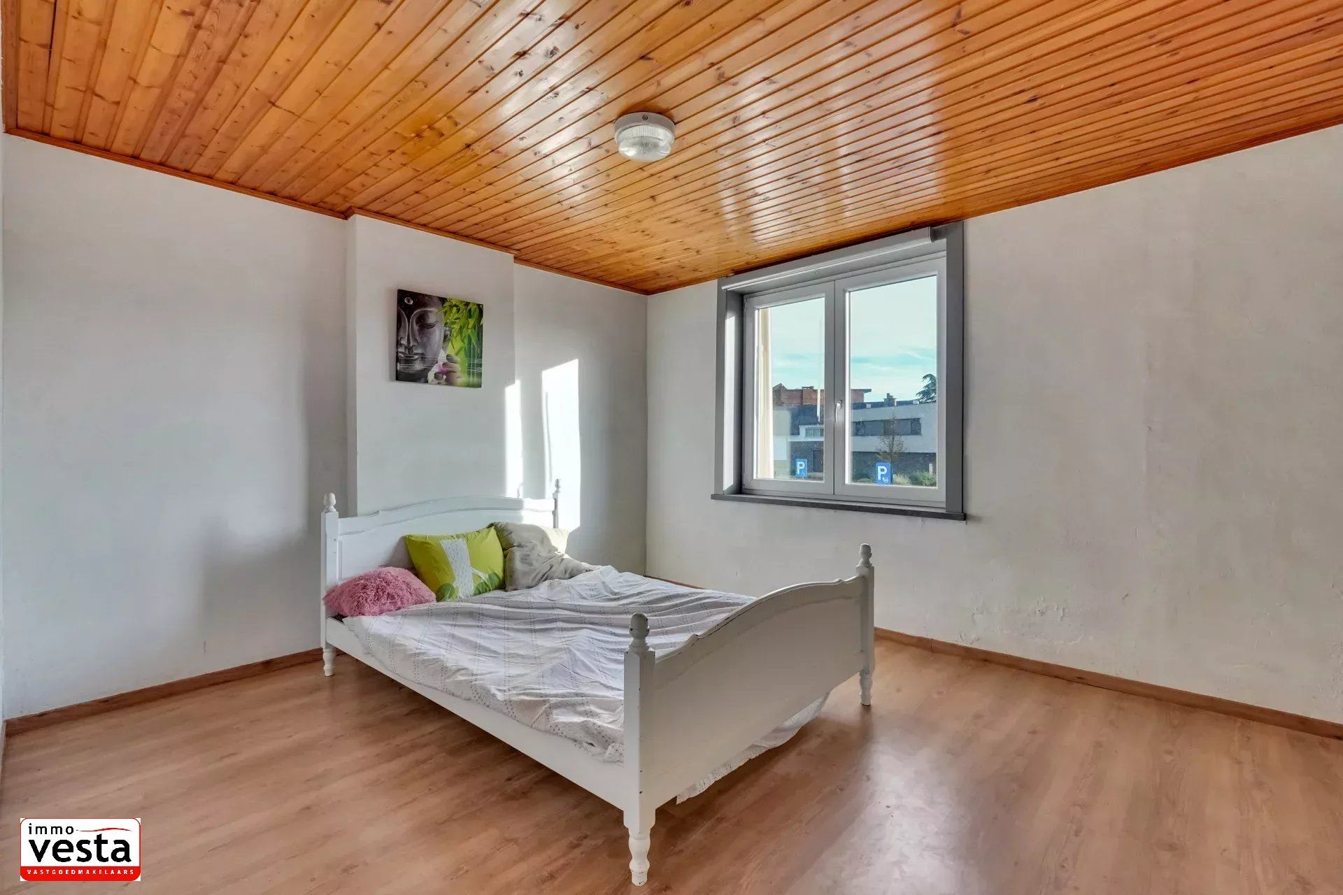 Instapklare woning aan de stadsrand van Sint-Truiden foto 10