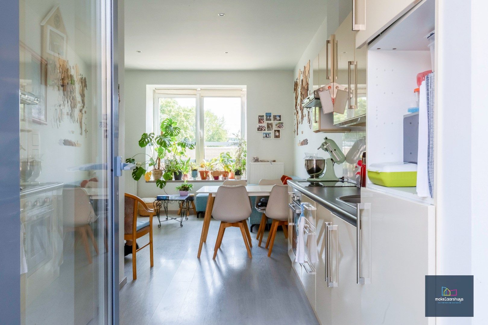 Eigendom met handelsgelijkvloers en duplexappartement  foto 7