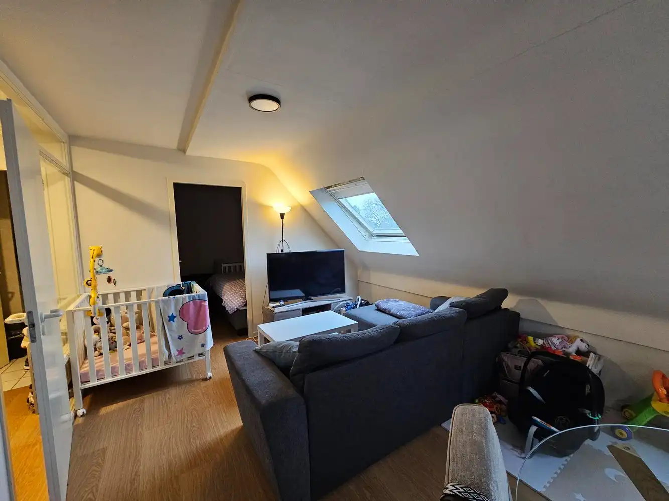 Gezellig dakappartement met 1 slaapkamer. foto 4
