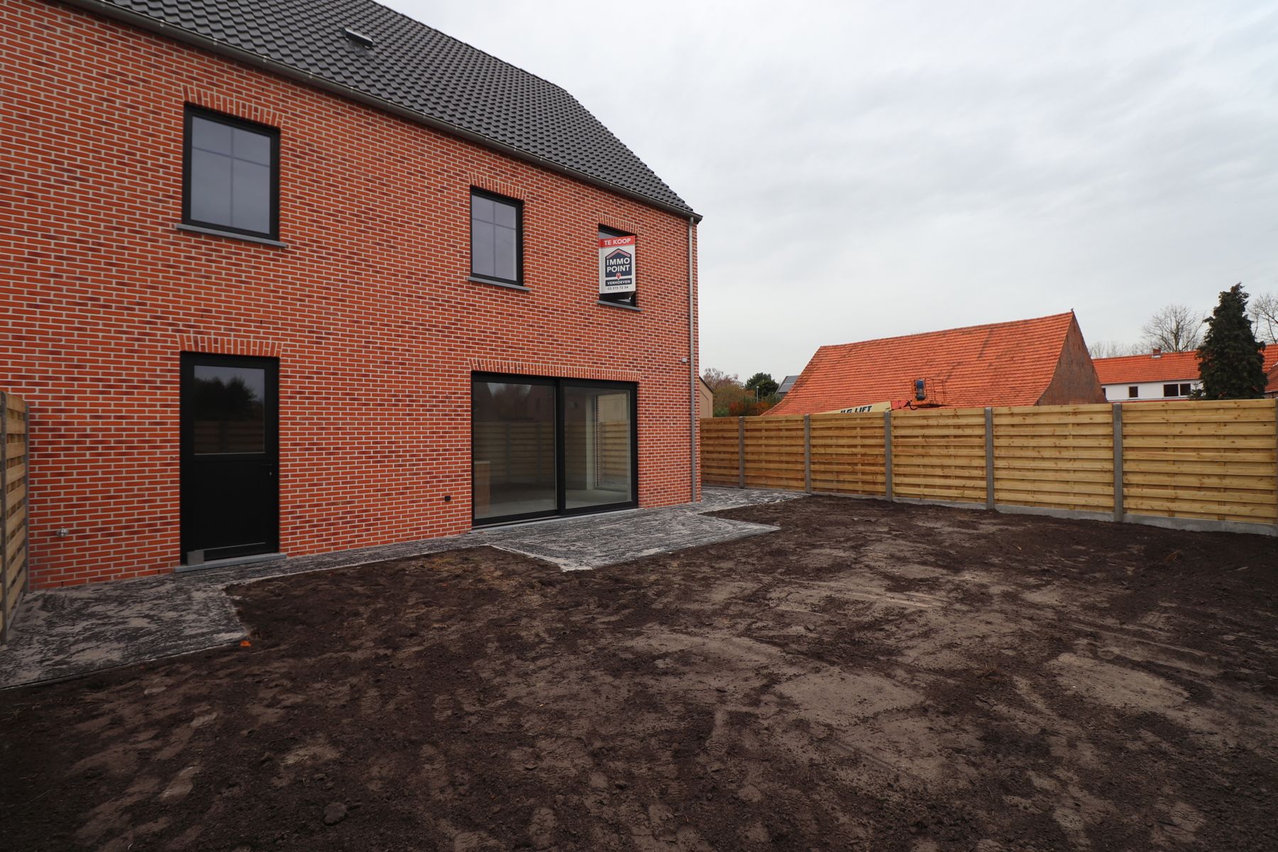 Ruime gezinswoning (ca 245 m²) met 4 slaapkamers op perceel van ca. 303 m². foto 21