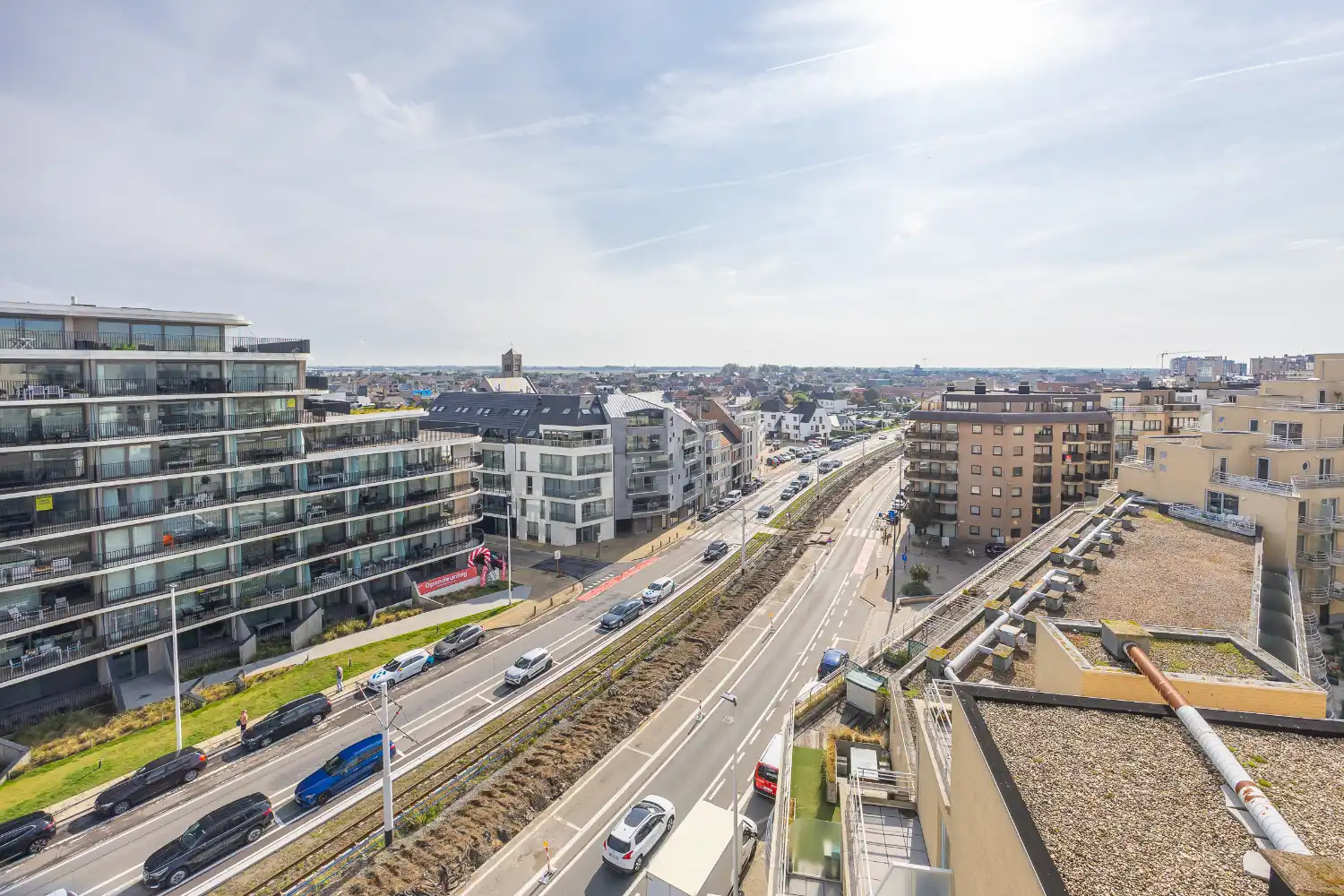 Penthouse op steenworp van het strand met panoramisch zicht foto 9