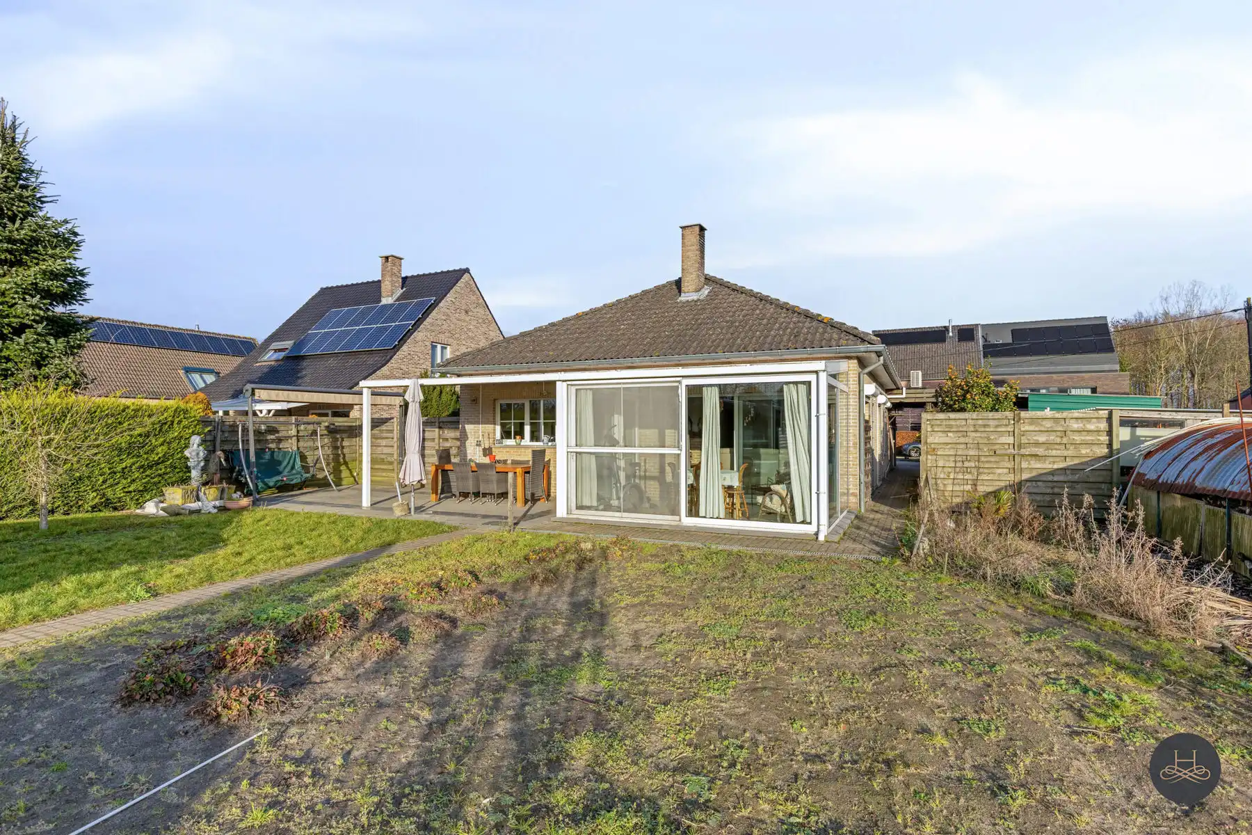 Ruime, open woning op prachtig perceel in rustige straat foto 30