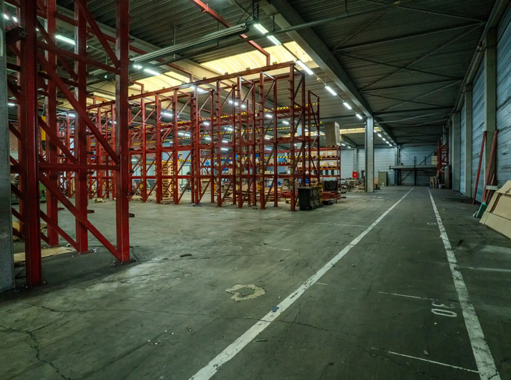 Kantoren  460m² & magazijn 3000m² te huur op 5992m² grondopp foto 18