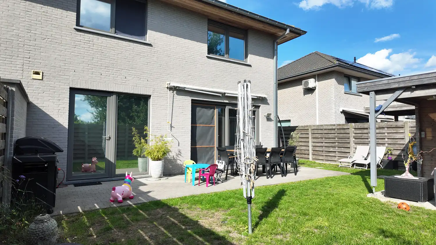 Ruime en moderne woning te huur in Maldegem met 4 slaapkamers en garage - perfect voor comfortabel wonen nabij alle voorzieningen! foto 11