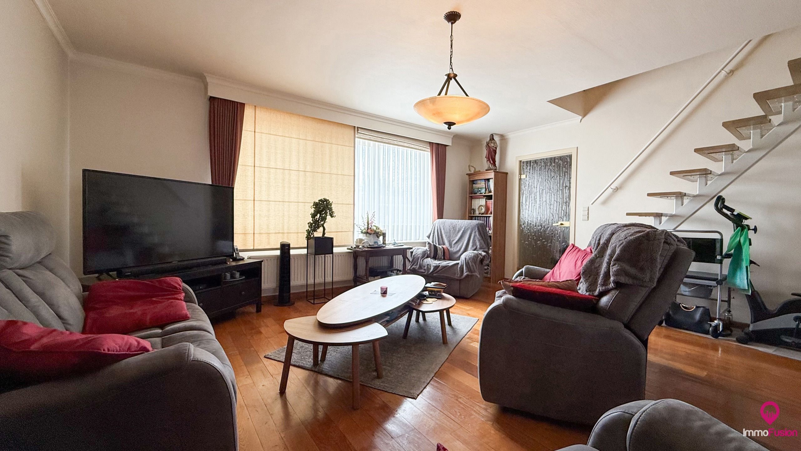 Ruim appartement met groot terras en garage!  foto 5