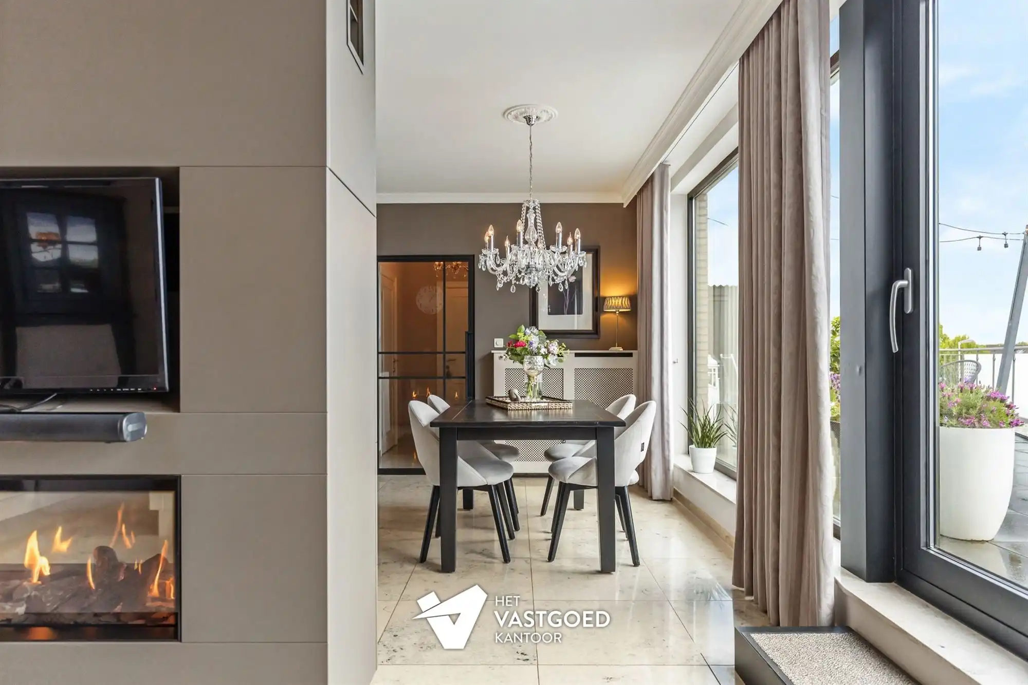 VRIJSTAANDE PENTHOUSE MET 3 SLPKS EN ZEER RUIM TERRAS! foto 6