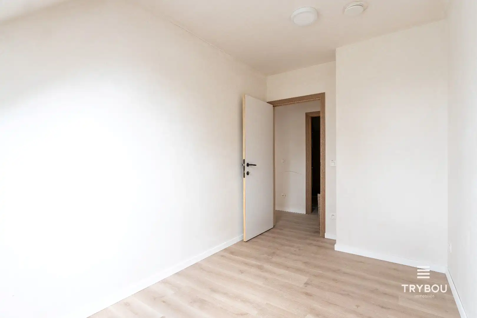 Gezellige huurwoning met 3 slaapkamers en tuin! foto 28