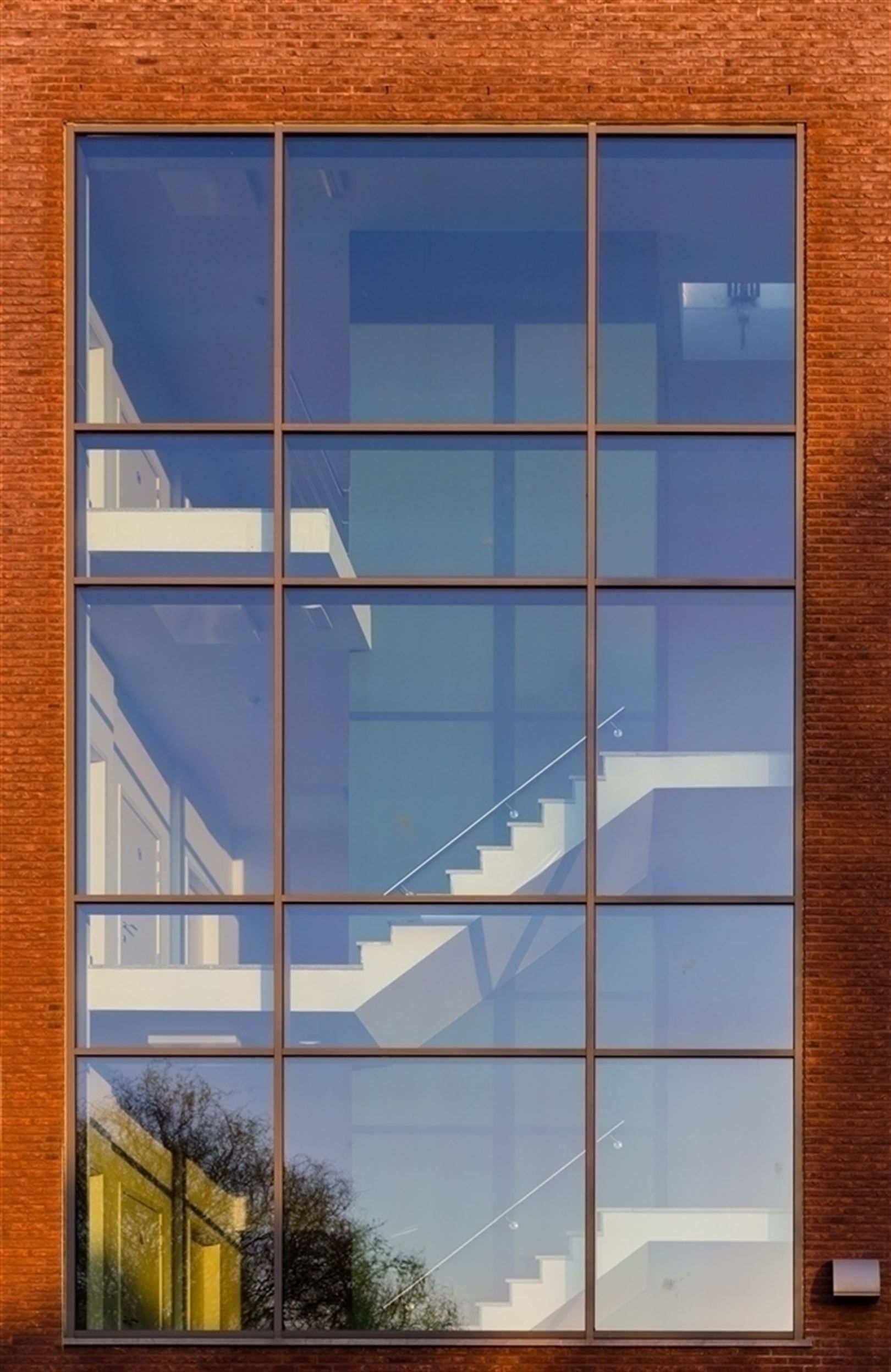 Instapklare kantoren in Zele met ruime parking foto 3