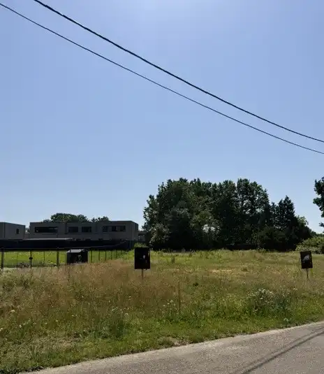 Zeer rustig gelegen bouwgrond voor half-open bebouwing op 6are21ca foto 6