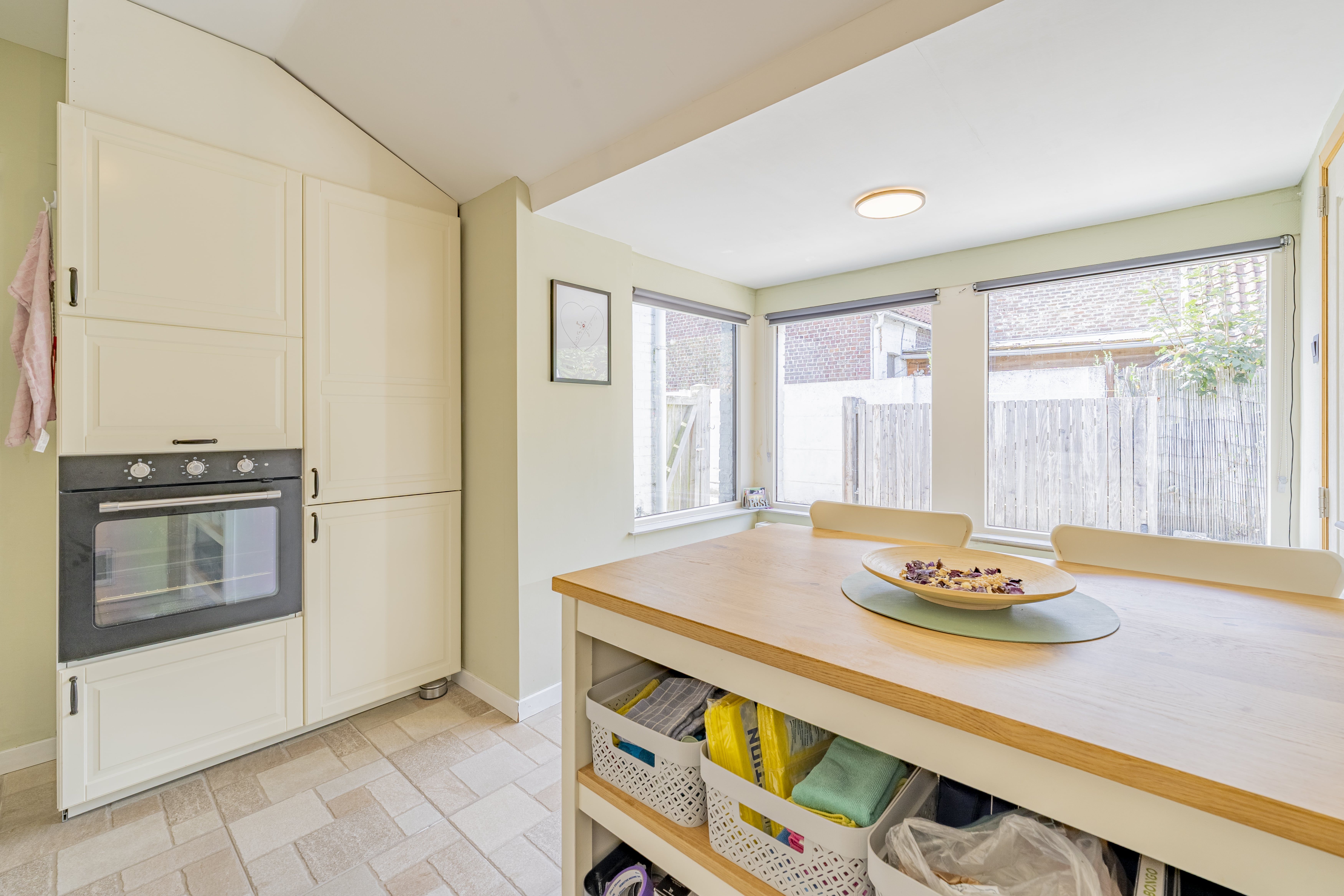 Open bebouwing met 2 slaapkamers, parking, EPC C in het centrum van Maldegem foto 7