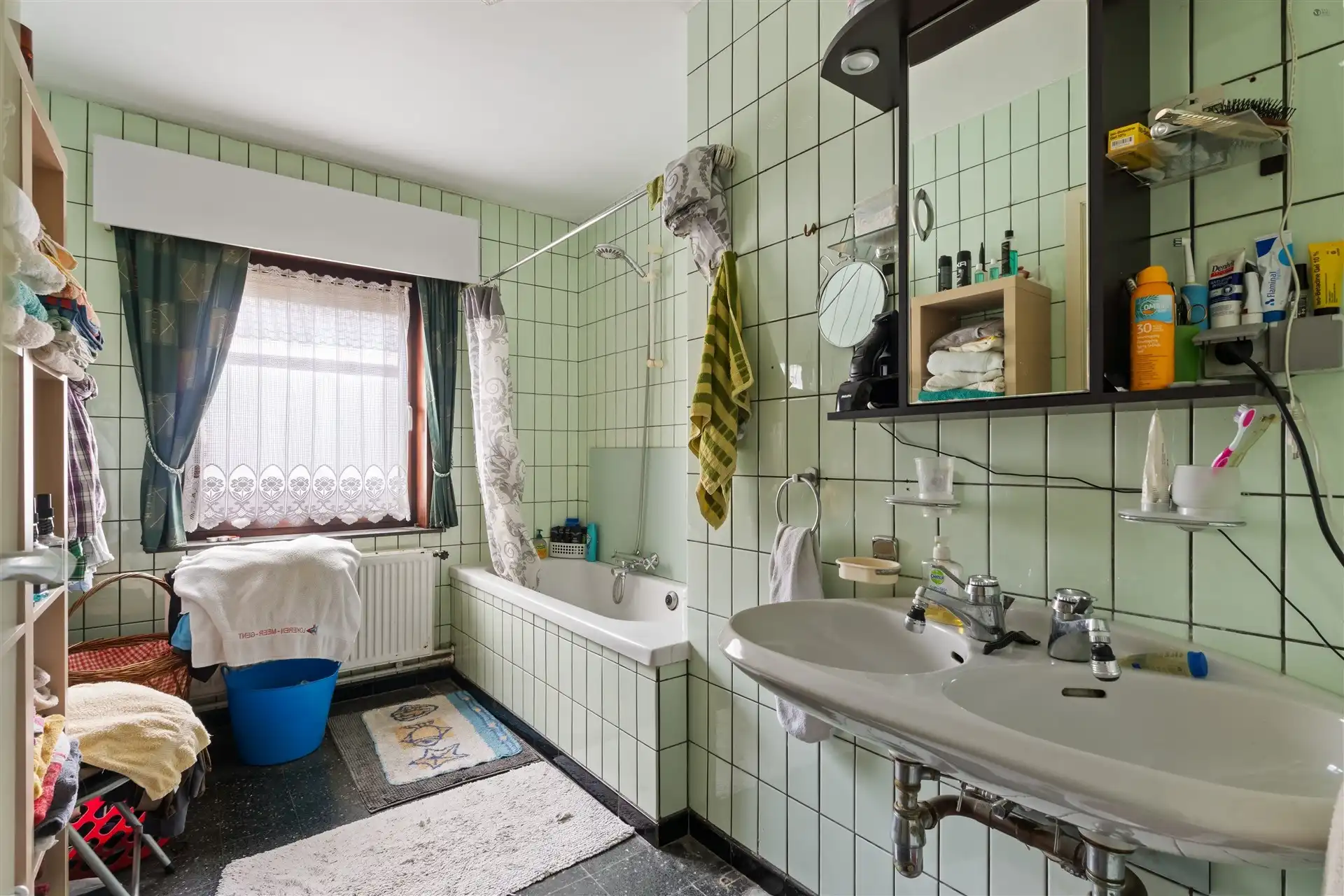 Te renoveren bungalow op een ruim stuk grond foto 14