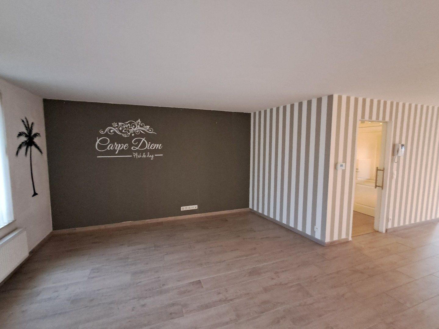 Ruim appartement met prachtig terras te Sijsele! foto 3