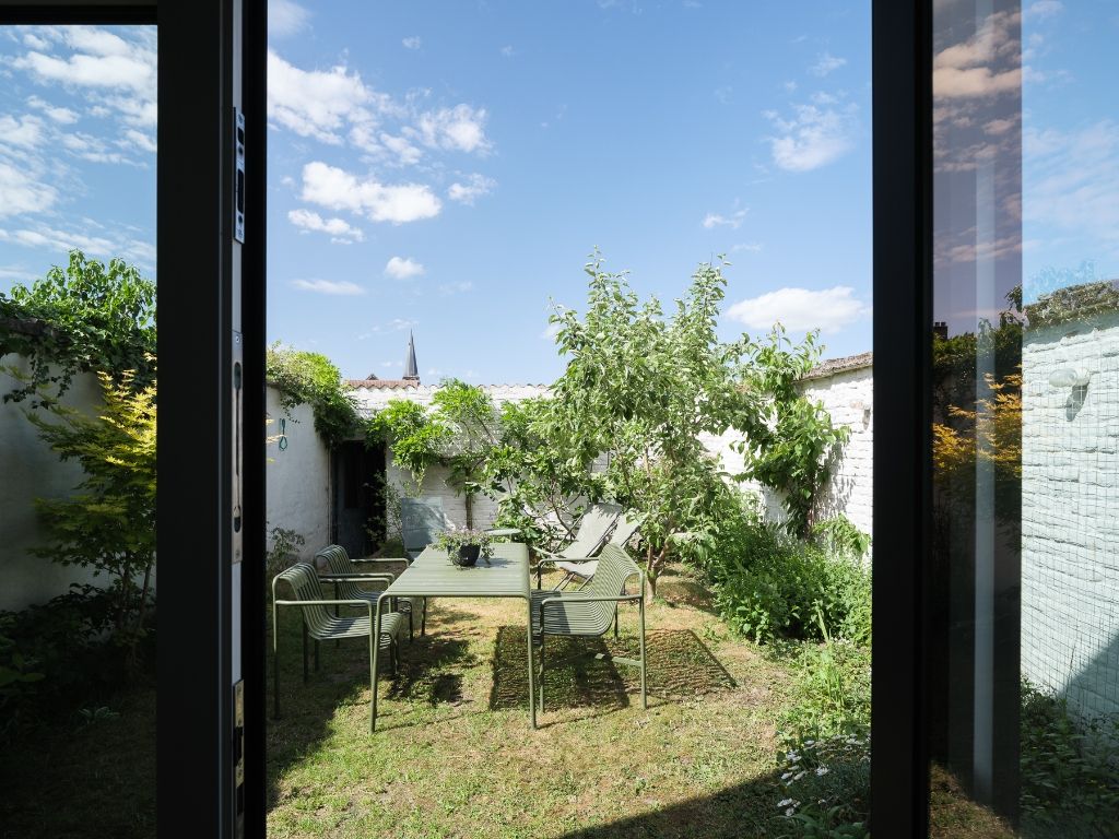 Sint-Amandsberg - Karaktervolle woning met 3 slaapkamers en tuin nabij het hart van Gent foto 5