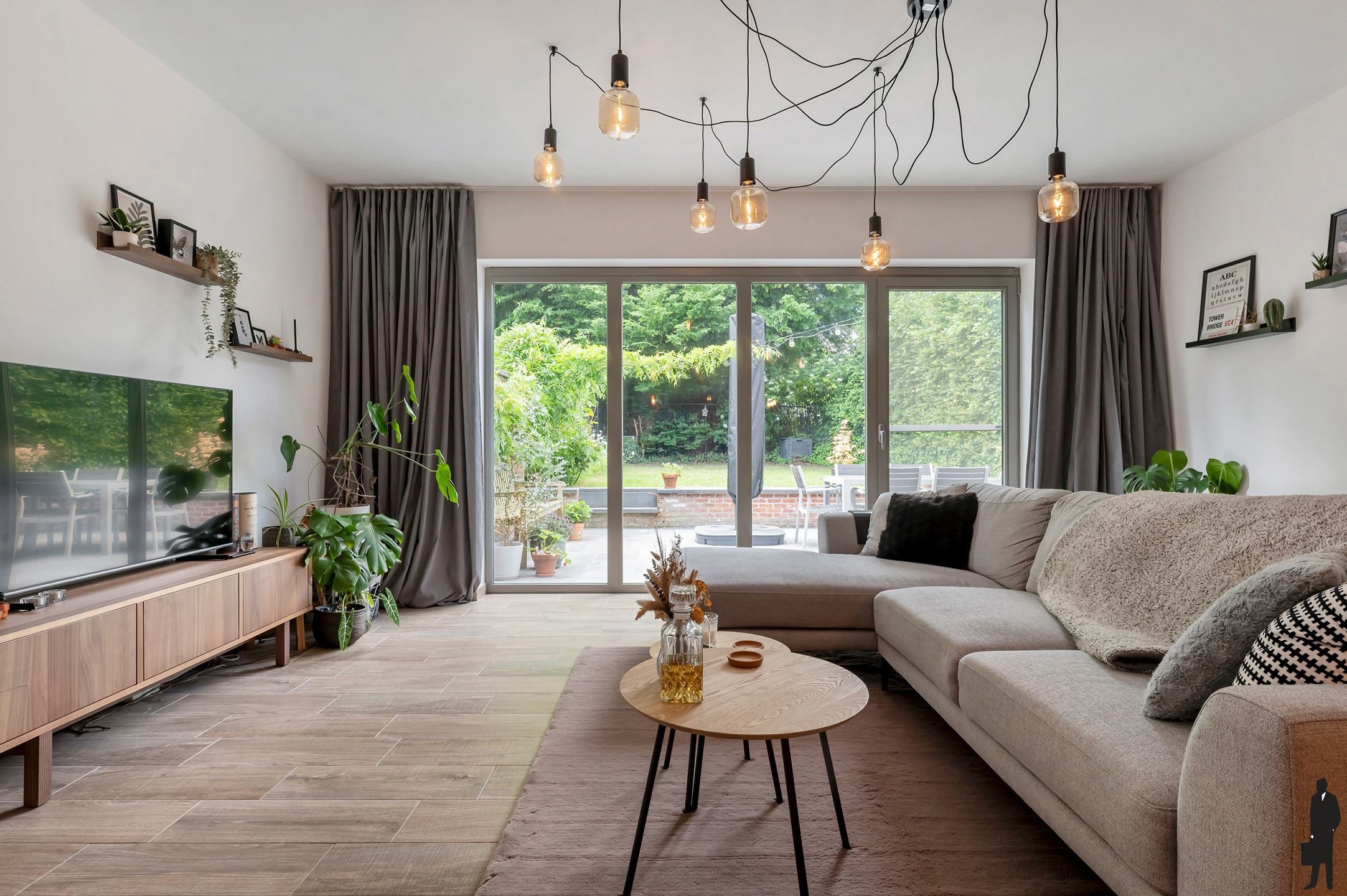 Instapklaar en energiezuinig gelijkvloers app. (91m²) met 1 slk, grote tuin met terras en ondergrondse autostaanplaats/berging. foto 6