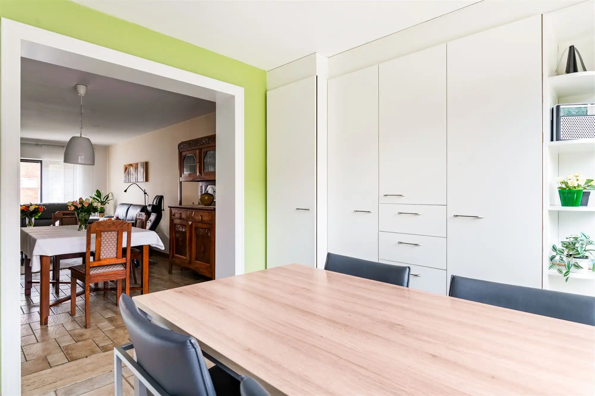 Zeer goed onderhouden woning op een A - locatie te Mechelen foto 5