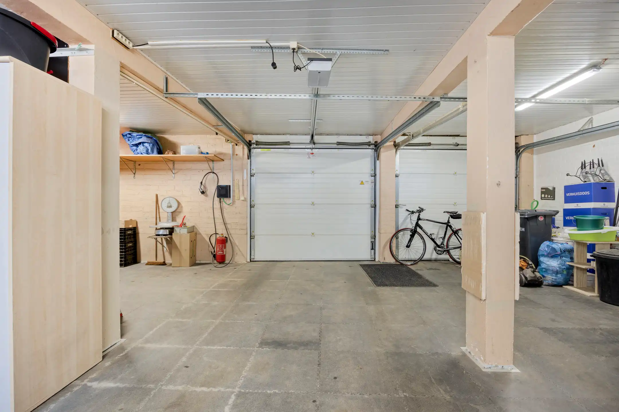 Ideale gezinswoning met 3 slaapkamers en dubbele garage foto 29