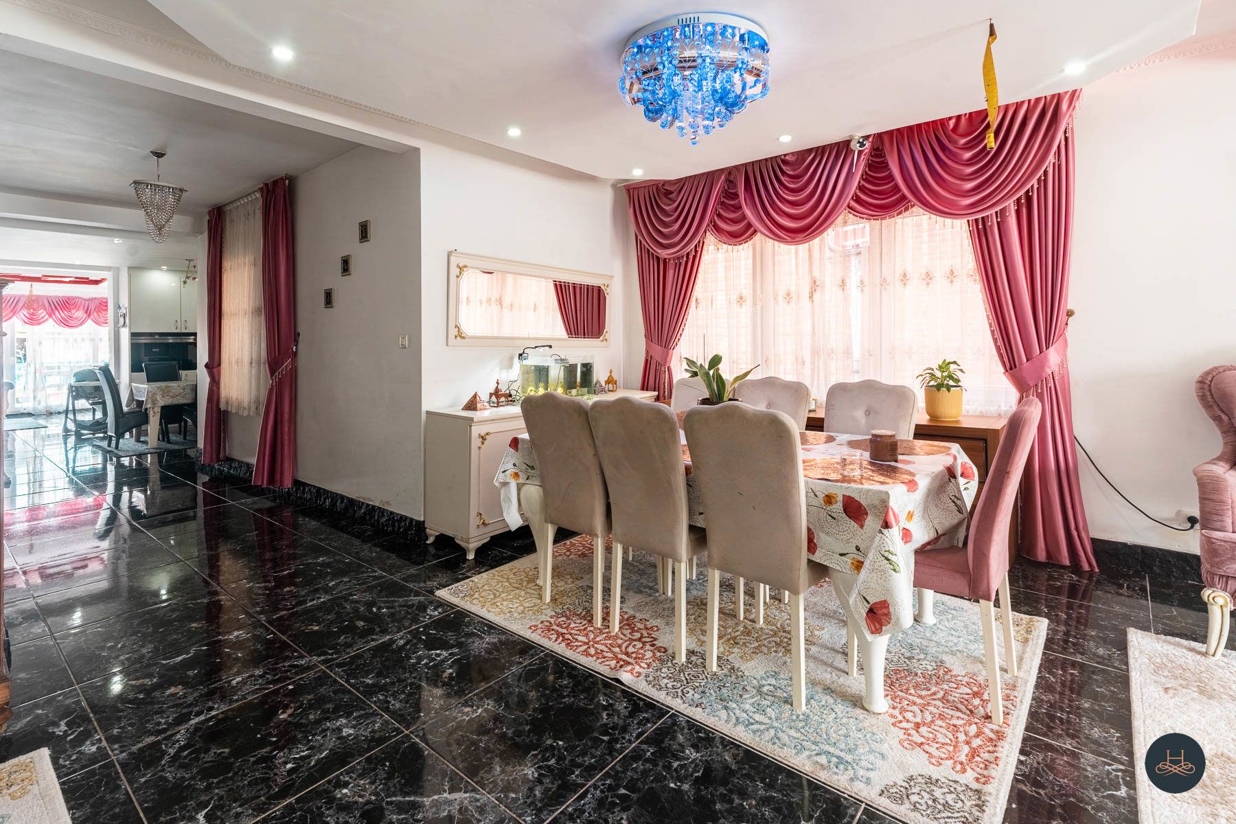 Comfortabele ruime gezinswoning met strategische ligging foto 4