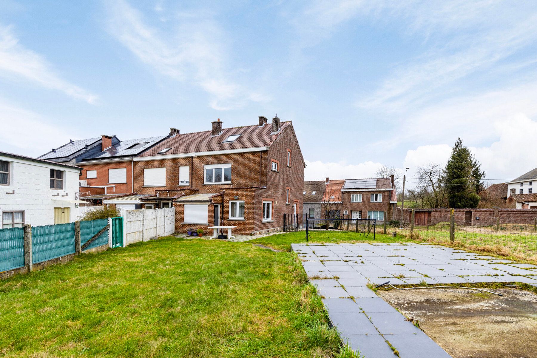 Gerenoveerde 3 gevelwoning op gunstige ligging foto 28