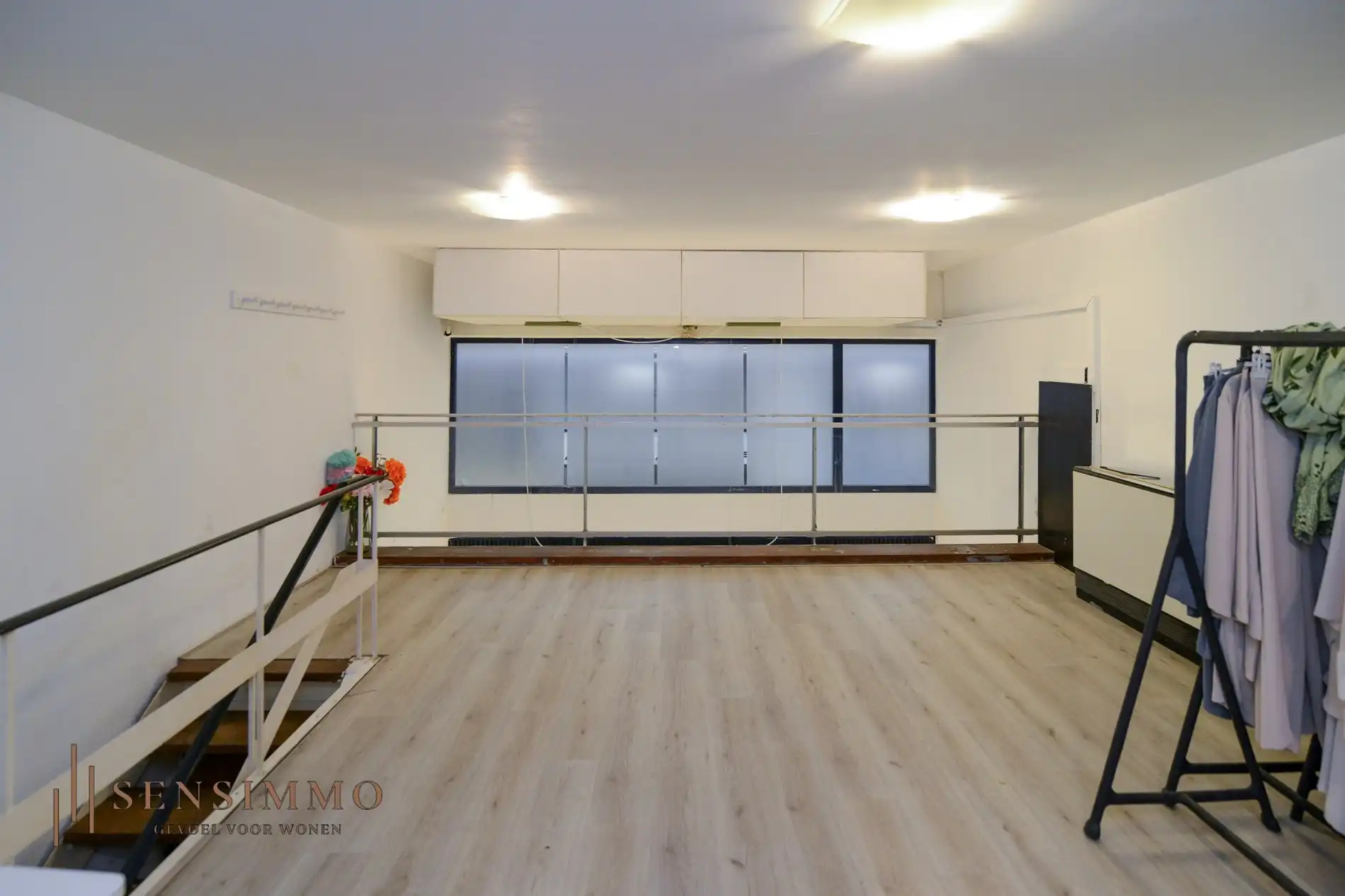 Handelspand in shopping 3 te Genk foto 7