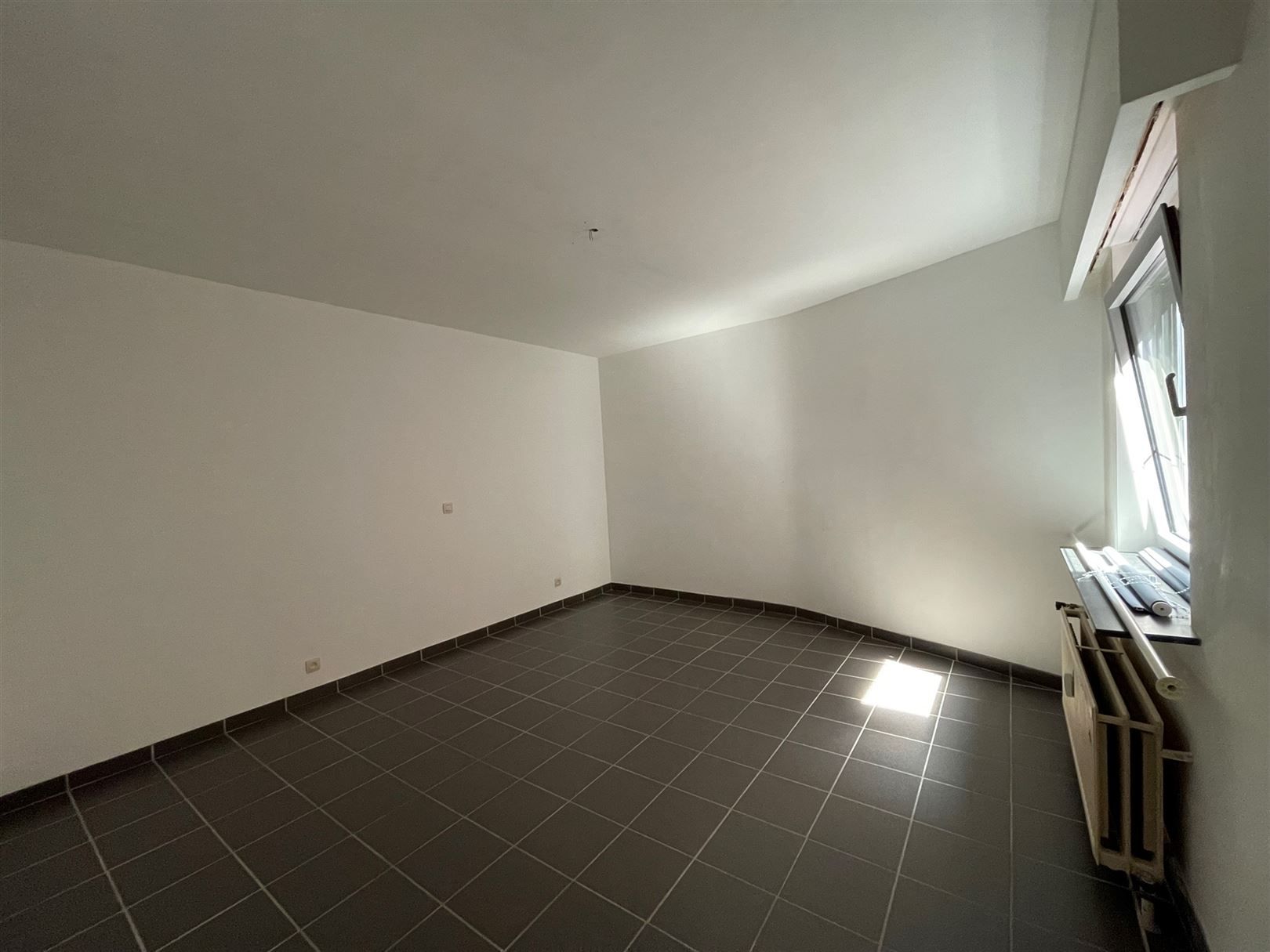 Gezellig instapklaar appartement nabij centrum Belsele foto 6