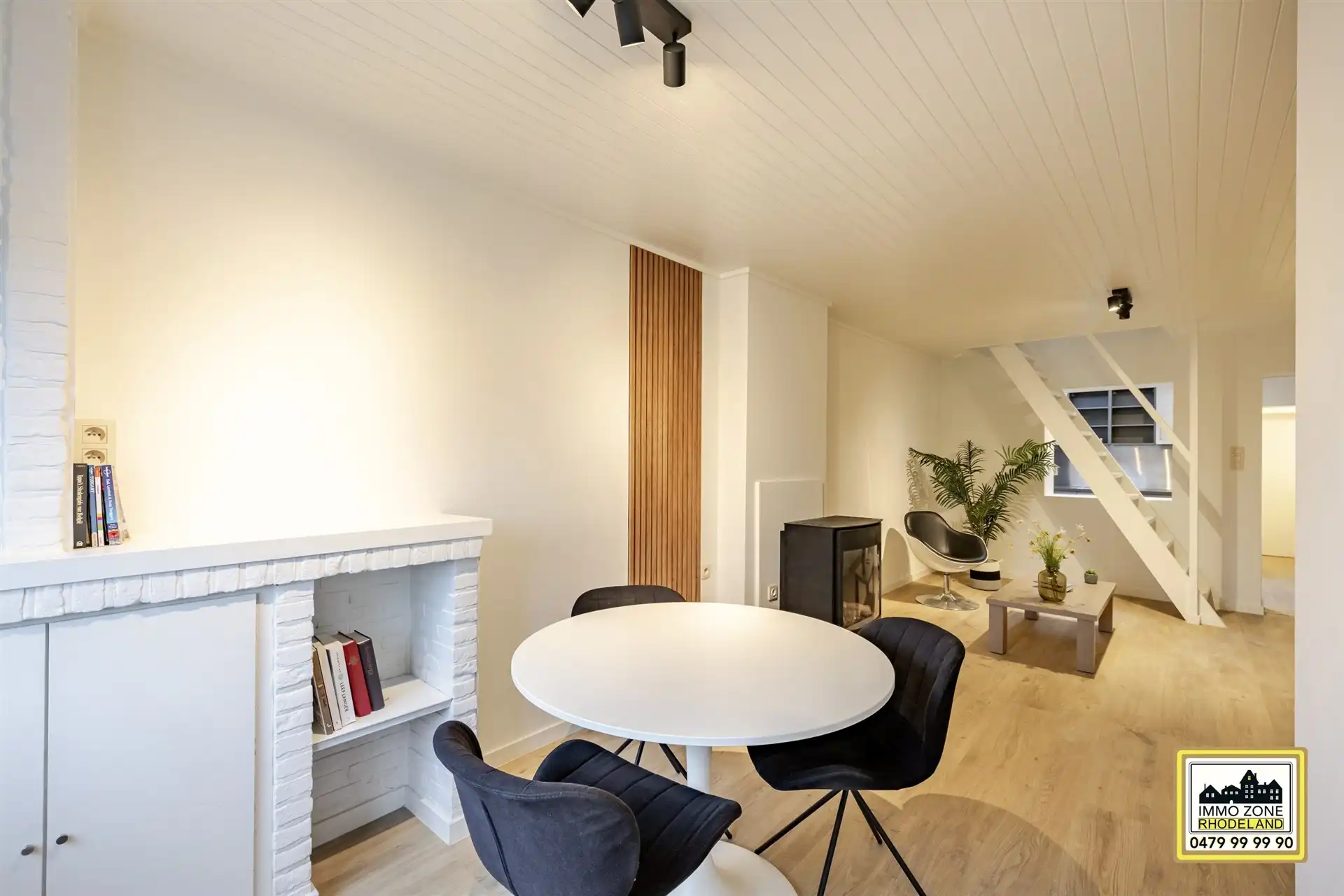 Knappe en uiterst instapklare starterswoning foto {{pictureIndex}}