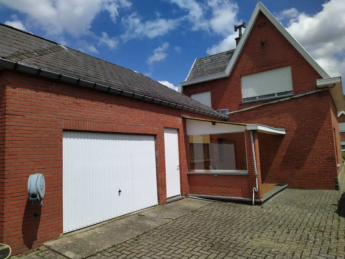 Vrijstaande woning, rustig gelegen op een perceel met groen verzicht van 925m² foto 15