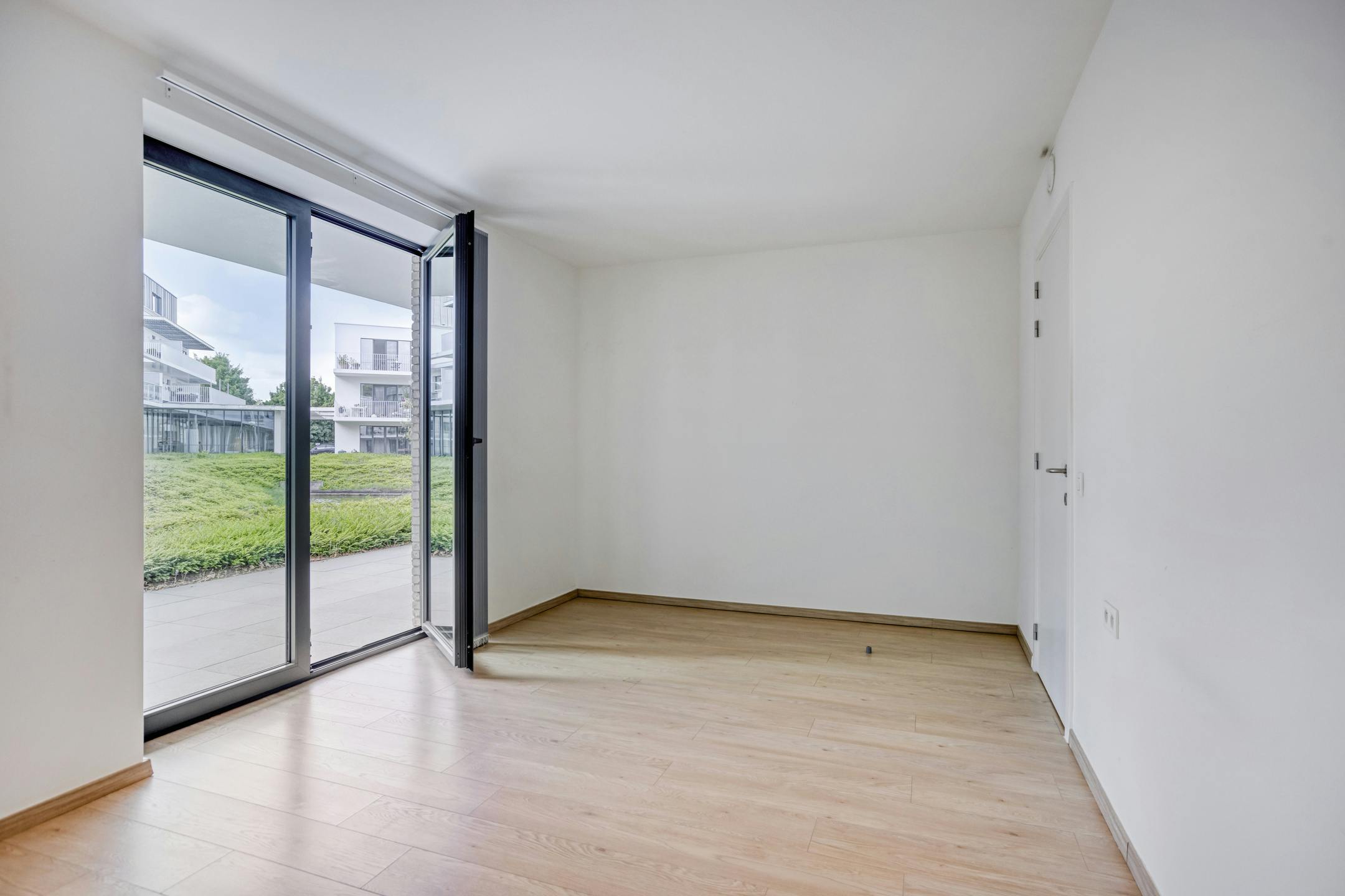 Gelijkvloers appartement te koop in Sint-Michiels foto 7