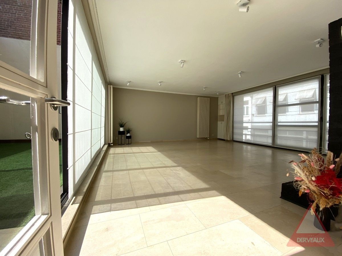 Roeselare – Duplexappartement met 3 slaapkamers en zonnig terras foto 3