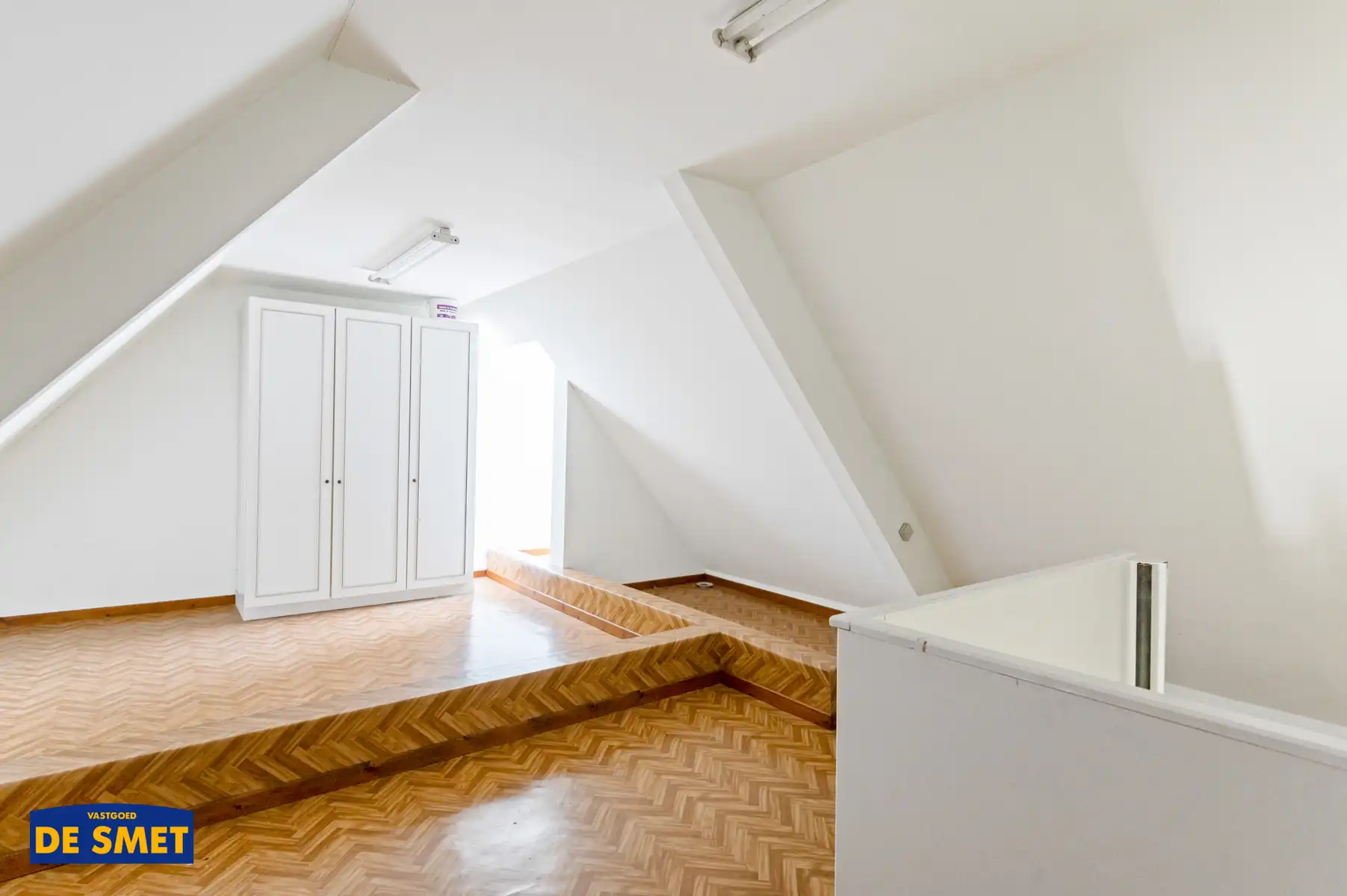 Te renoveren woonst met open groen zicht achteraan foto 16