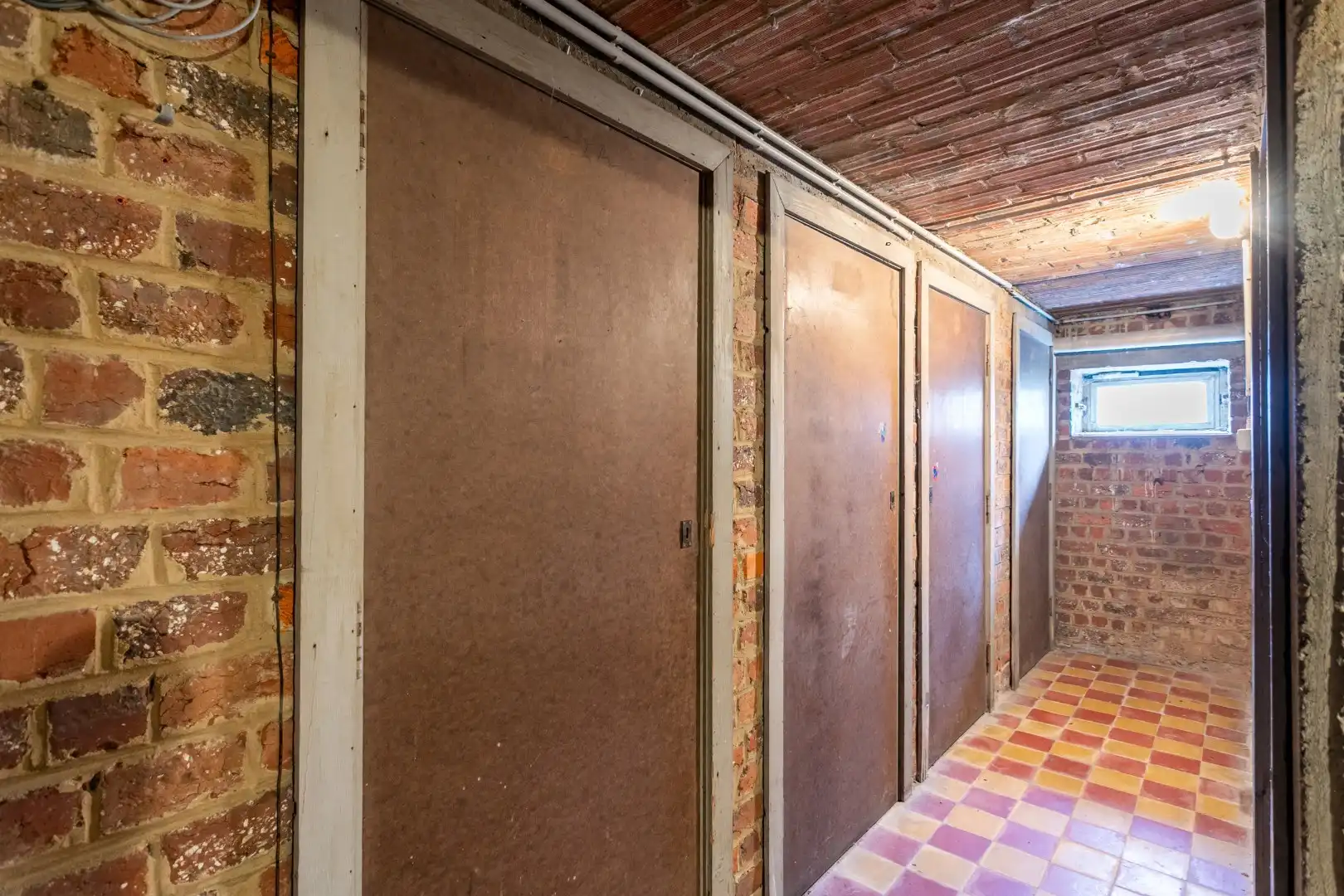 opbrengsteigendom: commercieel glv en 3 appt foto 29