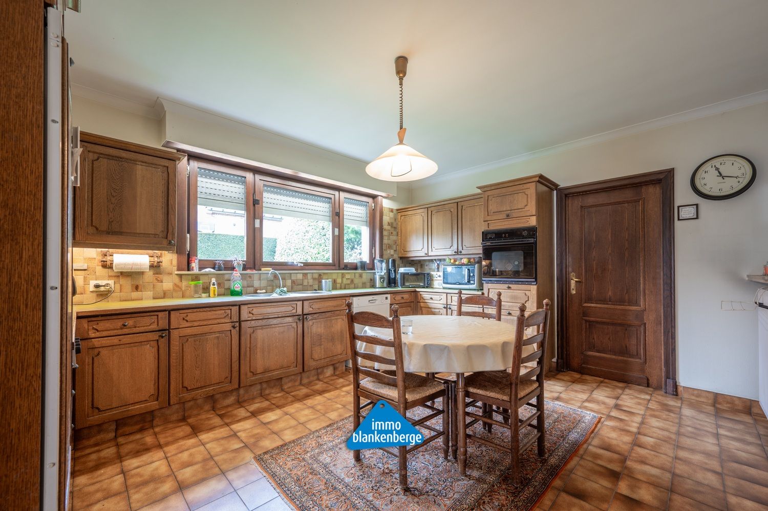 Exclusieve villa in een gegeerde residentiële wijk foto 9