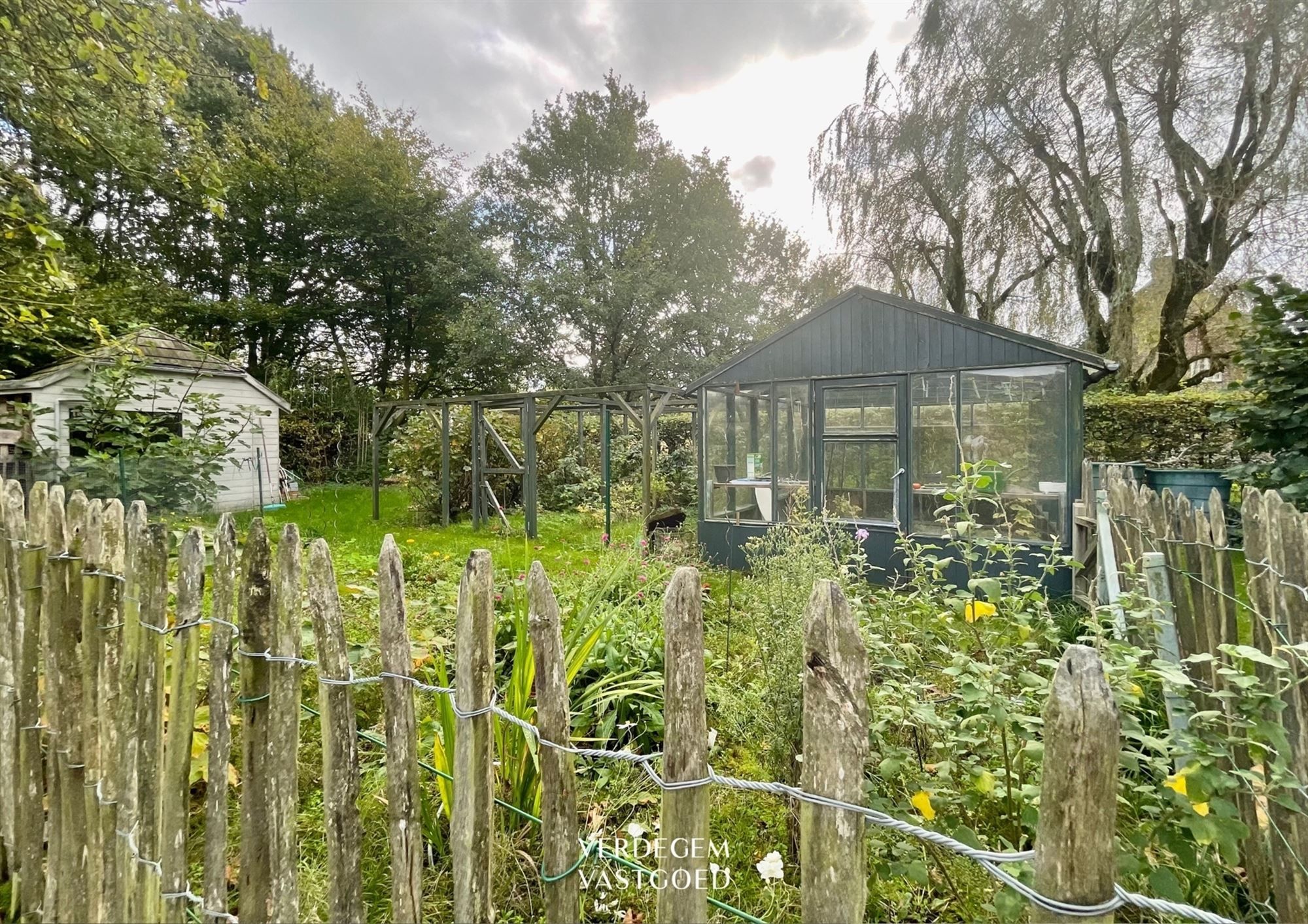 Prachtig wonen in landelijk gebied, met 3 grote slaapkamers en heerlijke tuin foto 28