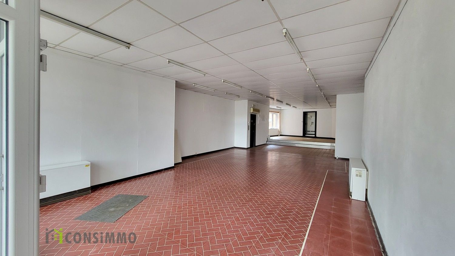 Handelspand/kantoor te huur in Genk-Stalenstraat foto 4