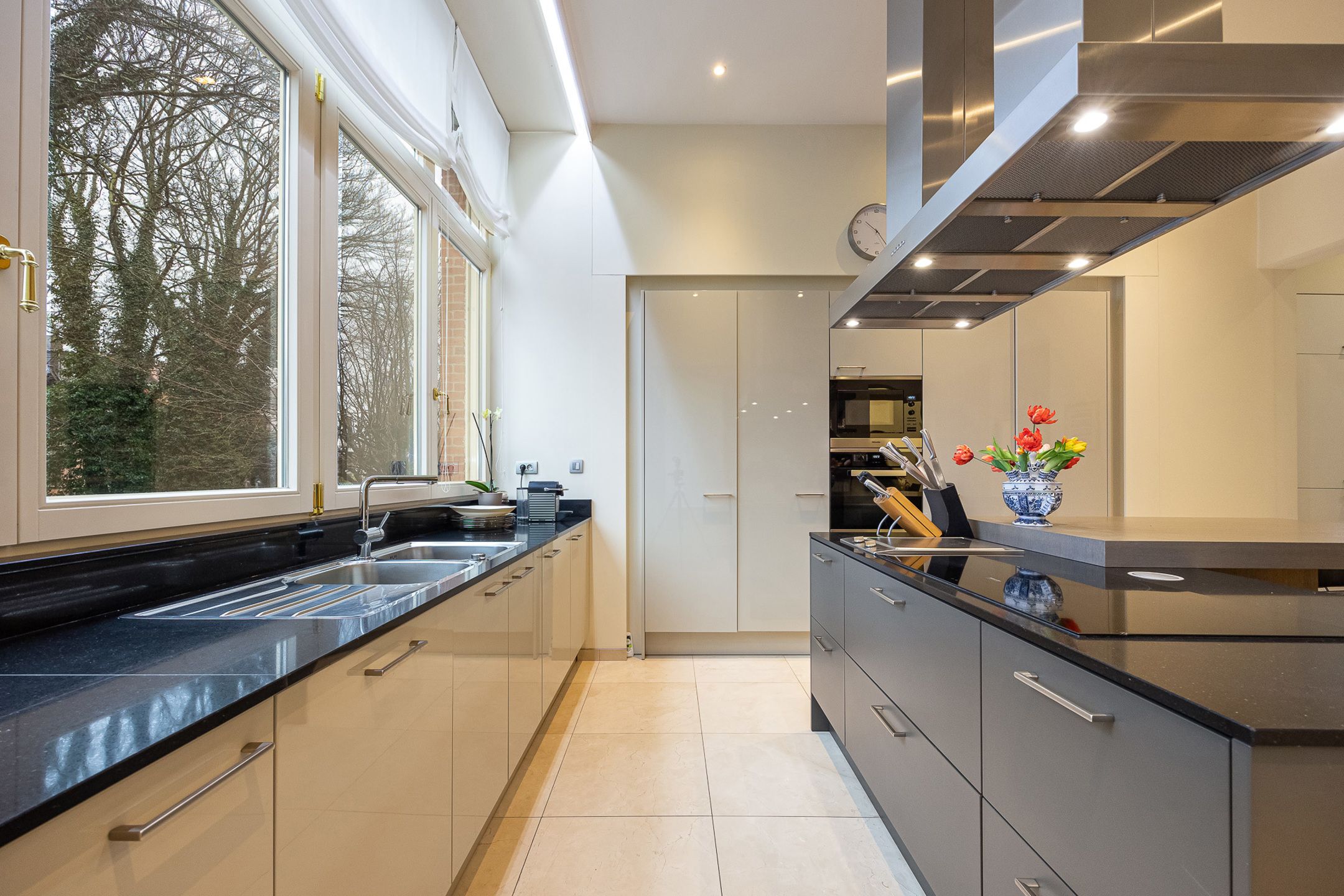 ANTWERPEN-MARKGRAVE - Luxe herenwoning met binnenzwembad foto 6