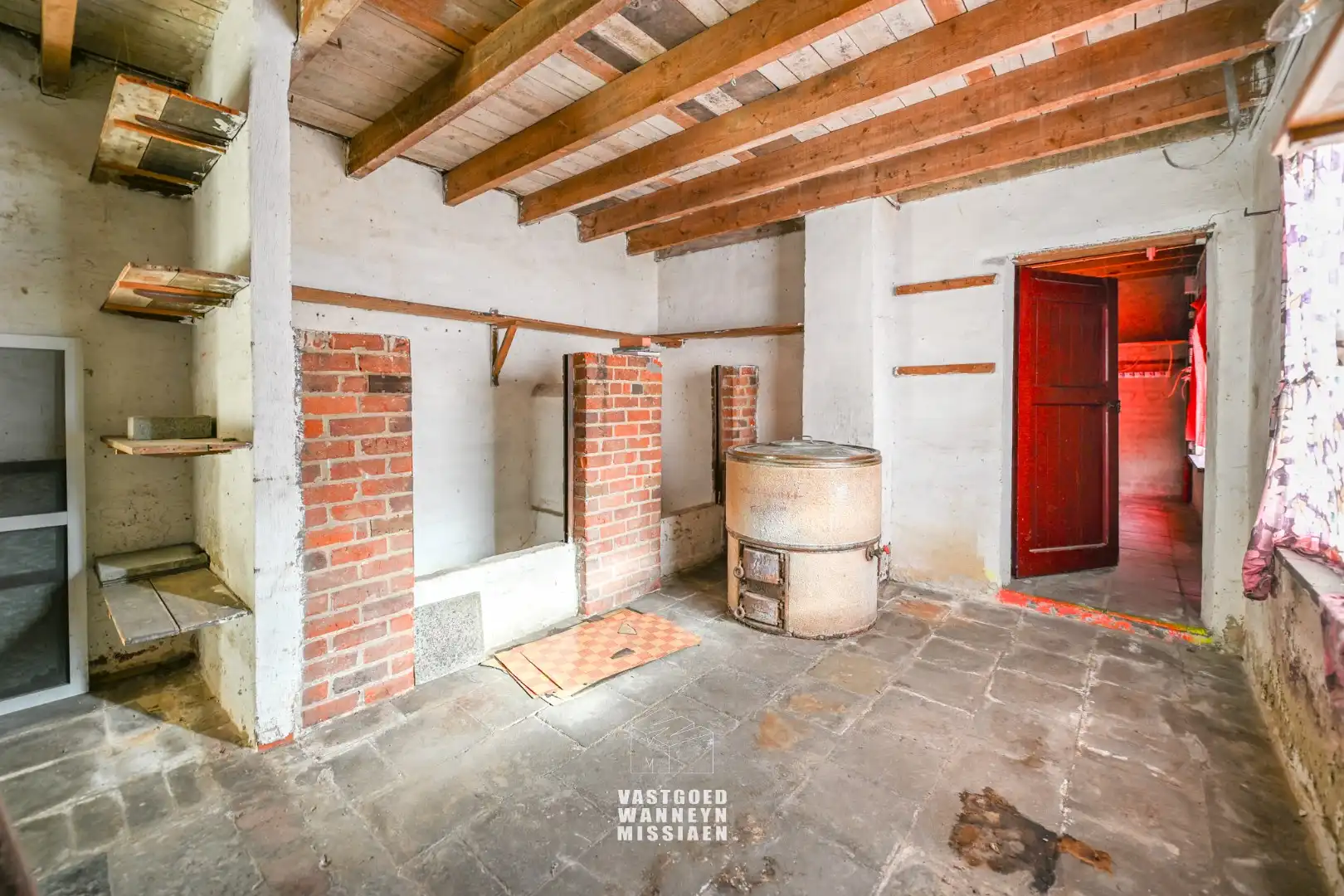 Halfopen bebouwing met 5 slaapkamers op 581m² met 2 garages en een uitweg foto 14